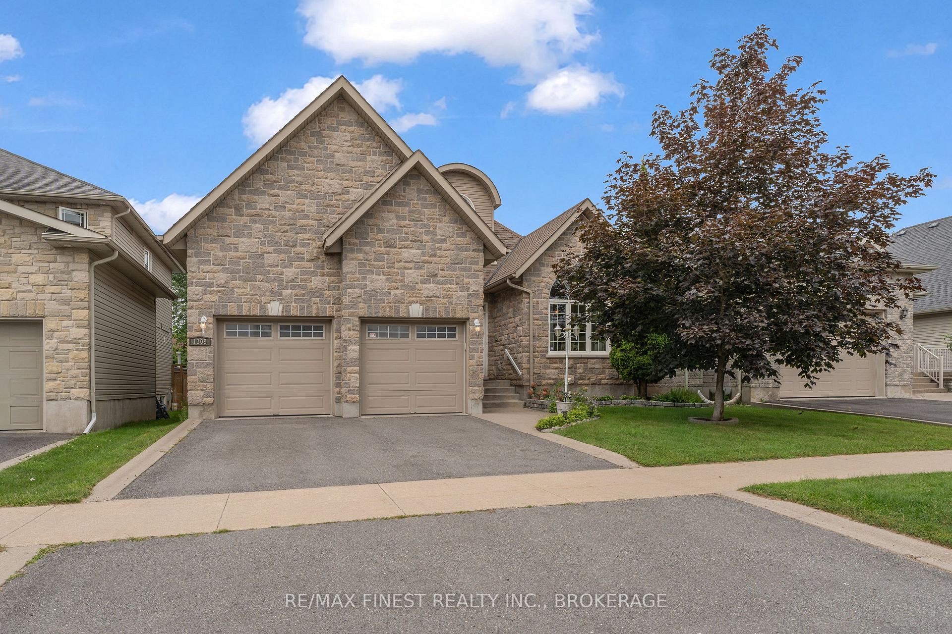 Photo 2 of 1309 Andersen Drive, Kingston, City Northwest — HOMEH