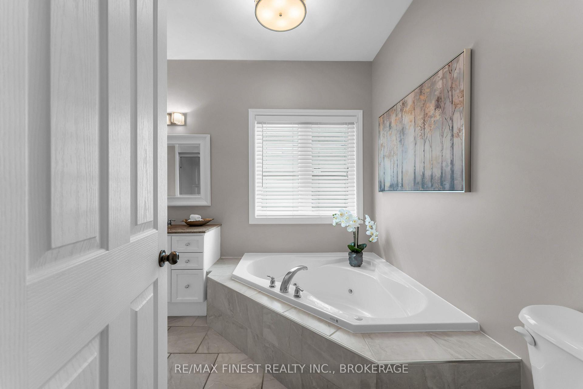 Photo 22 of 1309 Andersen Drive, Kingston, City Northwest — HOMEH
