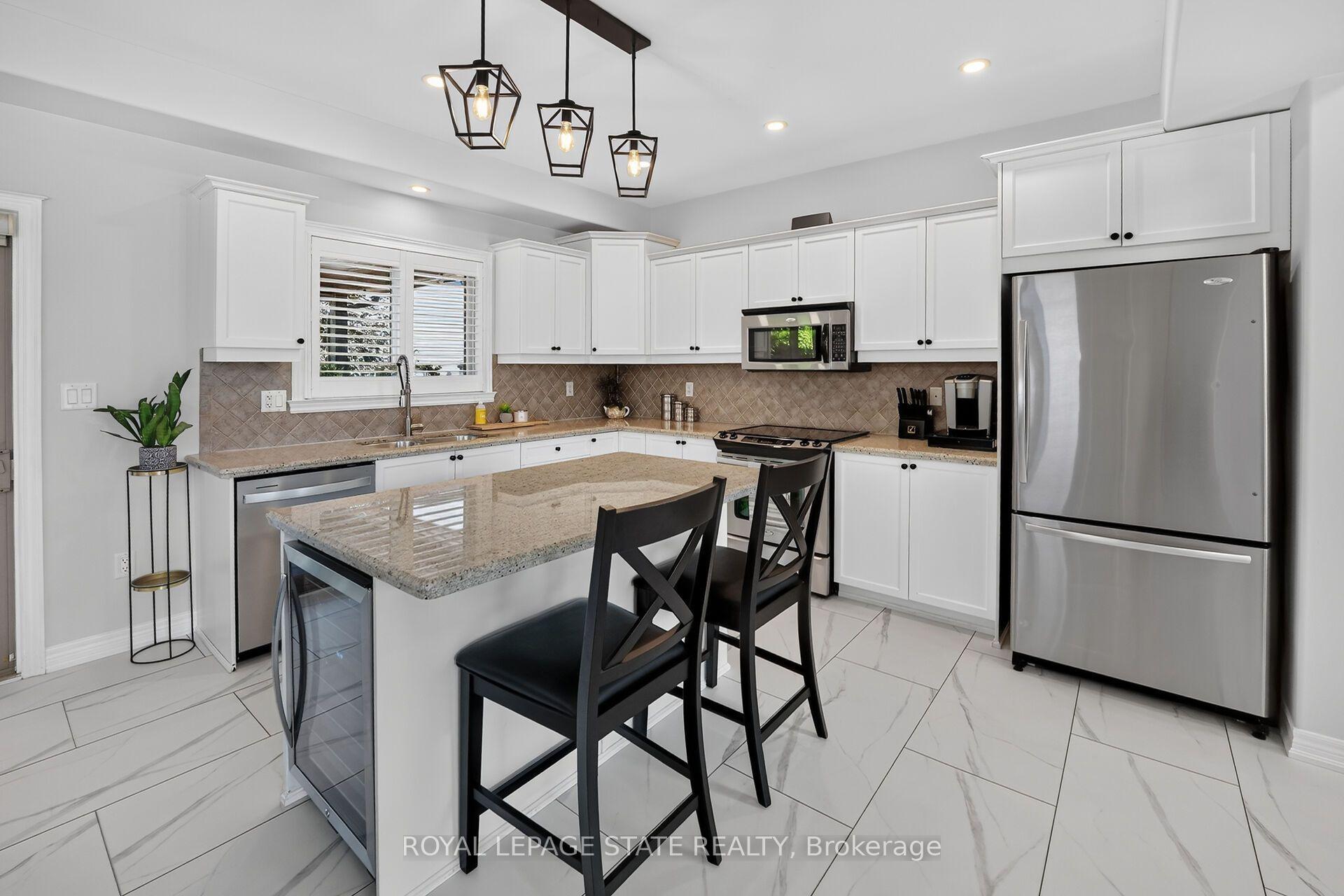 Photo 8 of 4079 Stadelbauer Drive, Lincoln, Beamsville — HOMEH