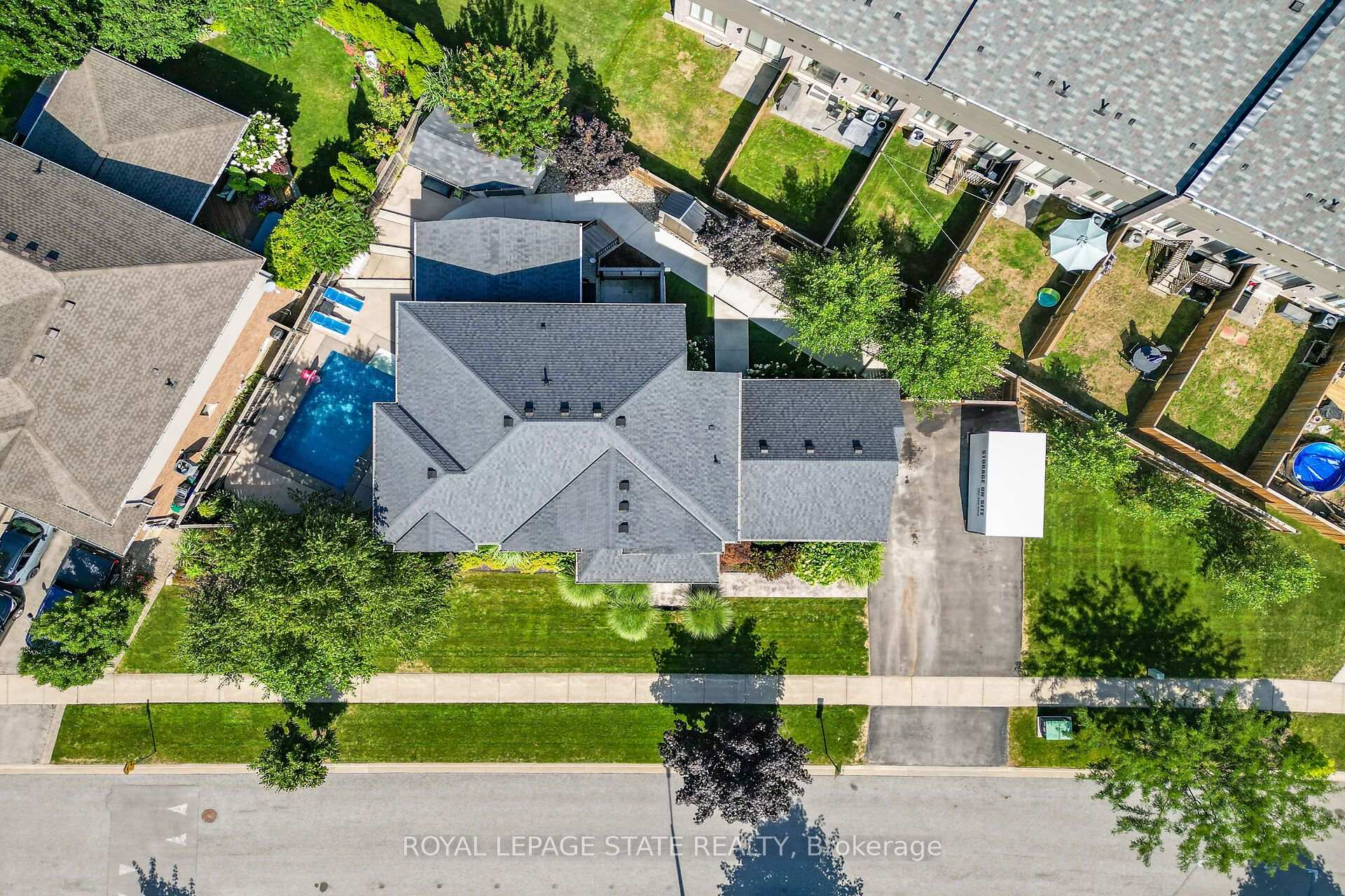 Photo 46 of 4079 Stadelbauer Drive, Lincoln, Beamsville — HOMEH