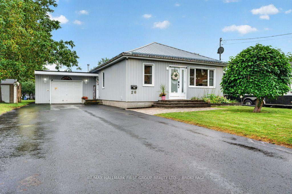 Photo 2 of 20 Drennan Street, Kingston, Rideau — HOMEH