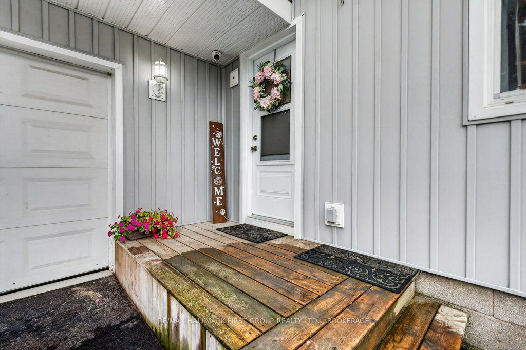 Photo 5 of 20 Drennan Street, Kingston, Rideau — HOMEH