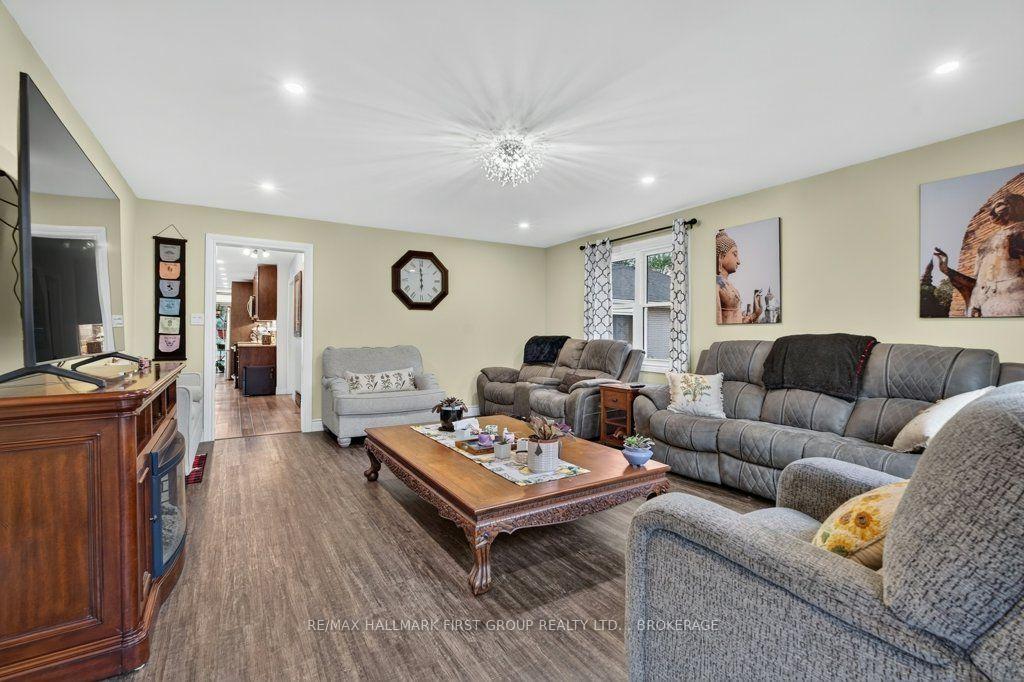 Photo 7 of 20 Drennan Street, Kingston, Rideau — HOMEH