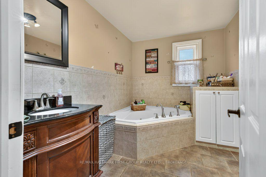 Photo 21 of 20 Drennan Street, Kingston, Rideau — HOMEH