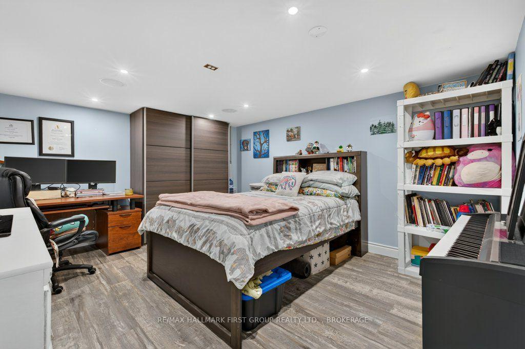 Photo 32 of 20 Drennan Street, Kingston, Rideau — HOMEH