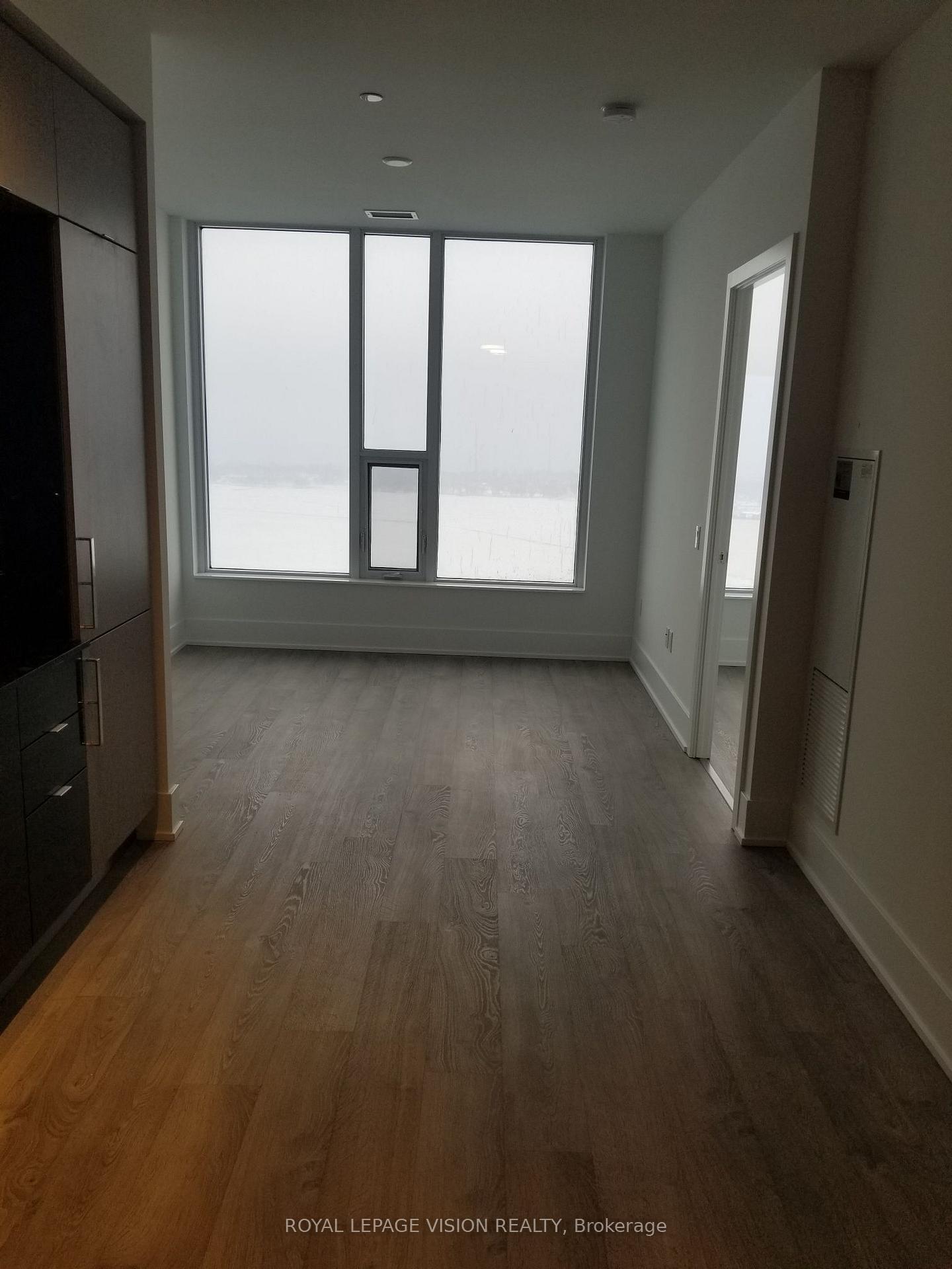 Photo 5 of Unit 4707, 10 York Street, Toronto, Waterfront Communities — HOMEH