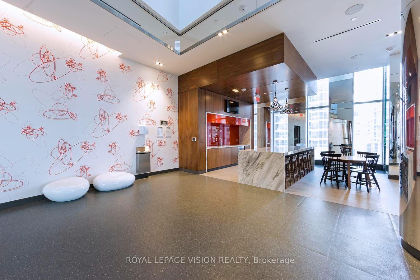Photo 30 of Unit 4707, 10 York Street, Toronto, Waterfront Communities — HOMEH