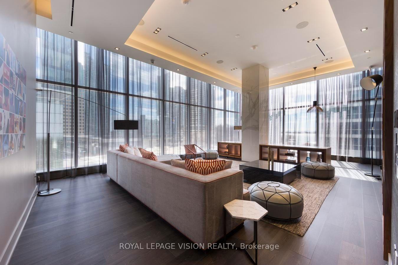 Photo 32 of Unit 4707, 10 York Street, Toronto, Waterfront Communities — HOMEH