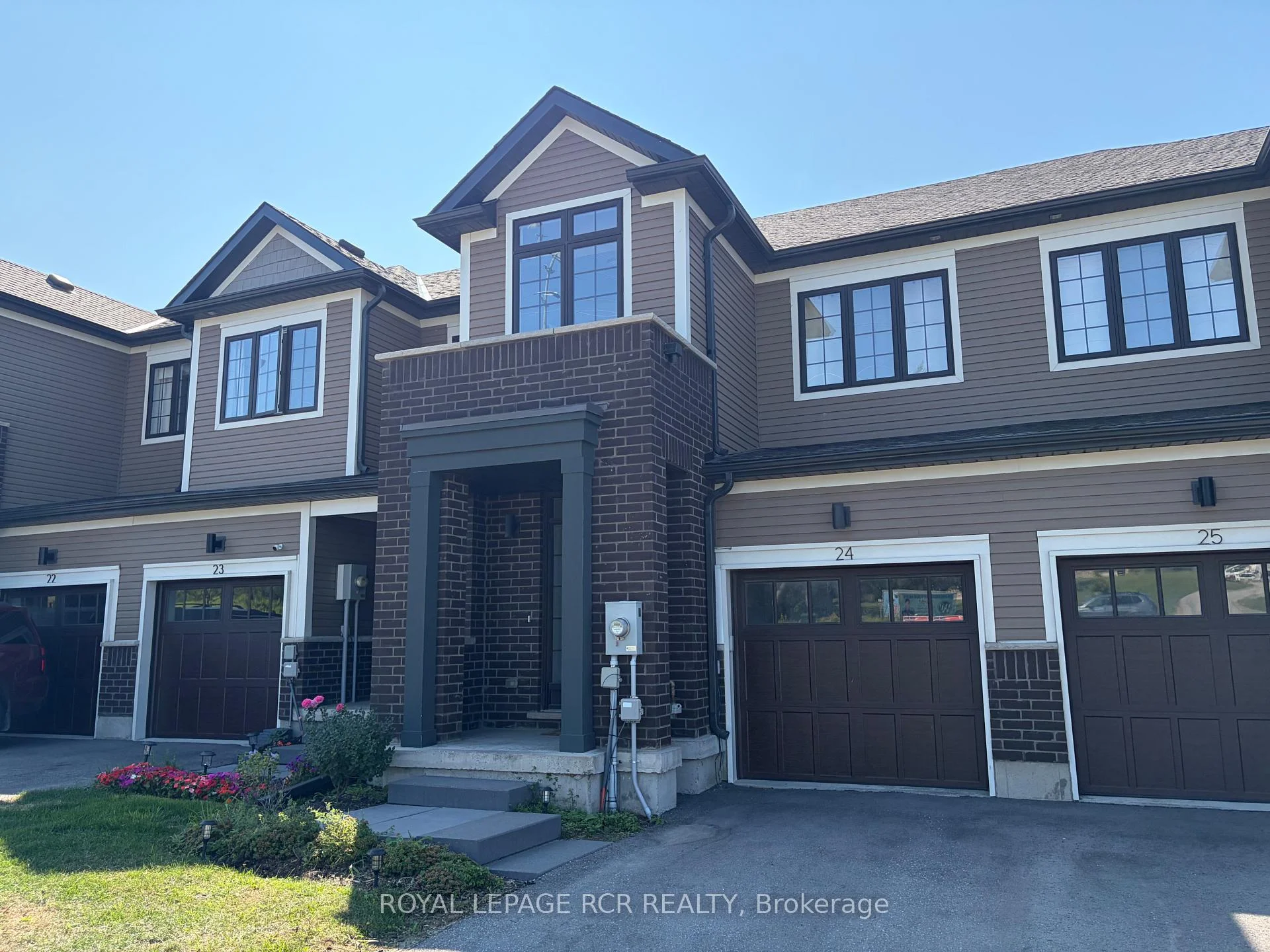 Photo 3 of Unit 24, 690 Broadway, Orangeville — HOMEH
