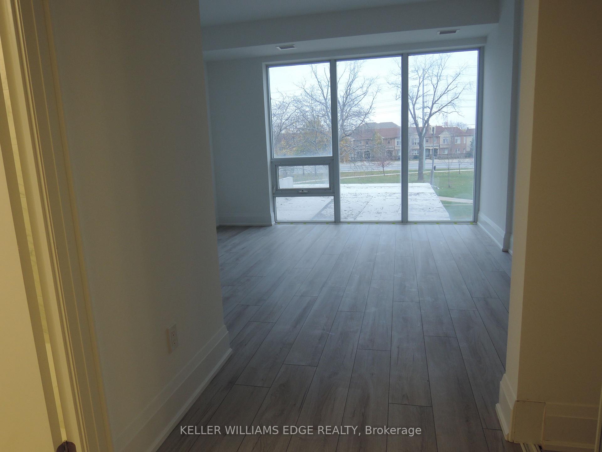 Photo 13 of Unit 208, 1035 Southdown Road, Mississauga, Clarkson — HOMEH