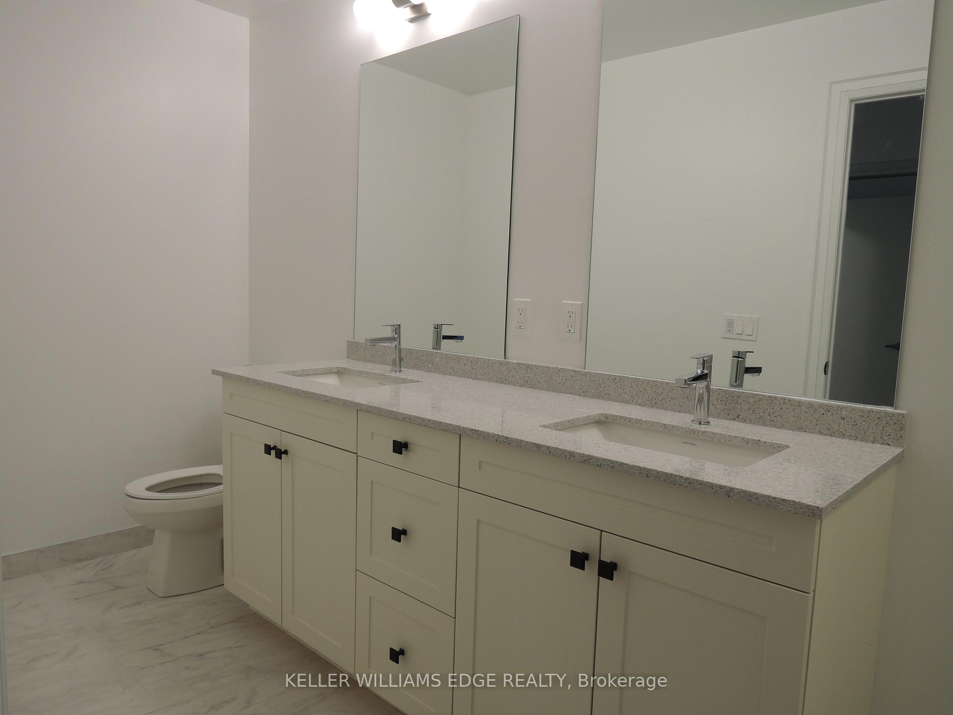 Photo 15 of Unit 208, 1035 Southdown Road, Mississauga, Clarkson — HOMEH