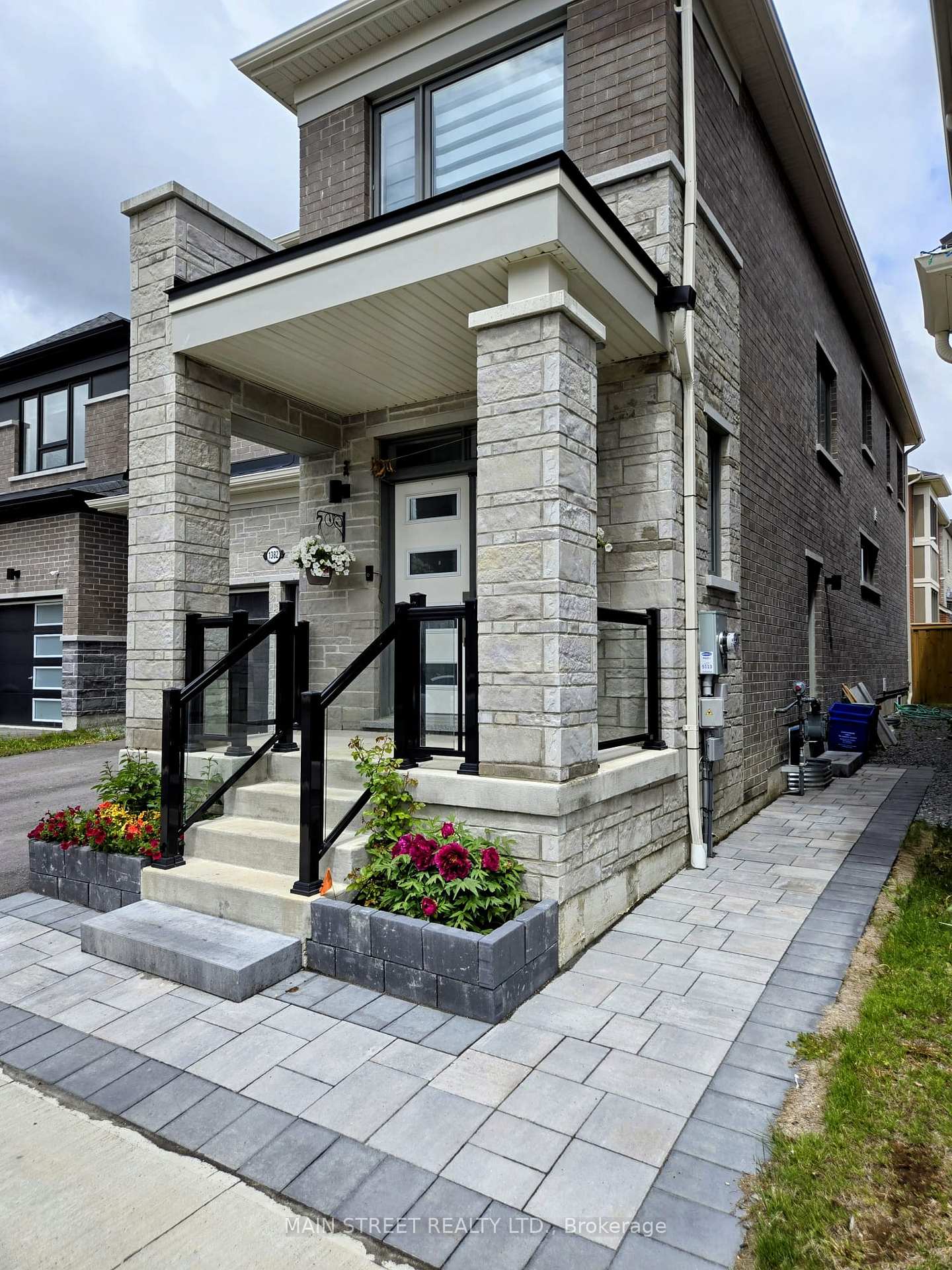 Photo 2 of Unit A, 1382 Stillmeadow Lane, Pickering, Rural Pickering — HOMEH