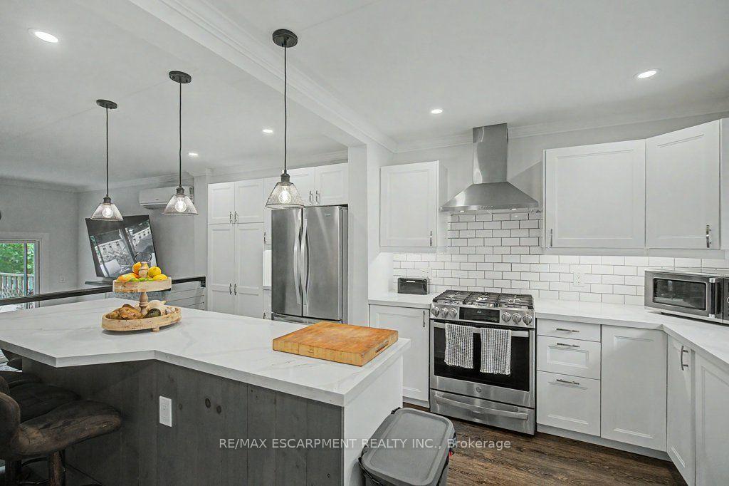 Photo 7 of Unit 164, 2050 Upper Middle Road, Burlington, Brant Hills — HOMEH