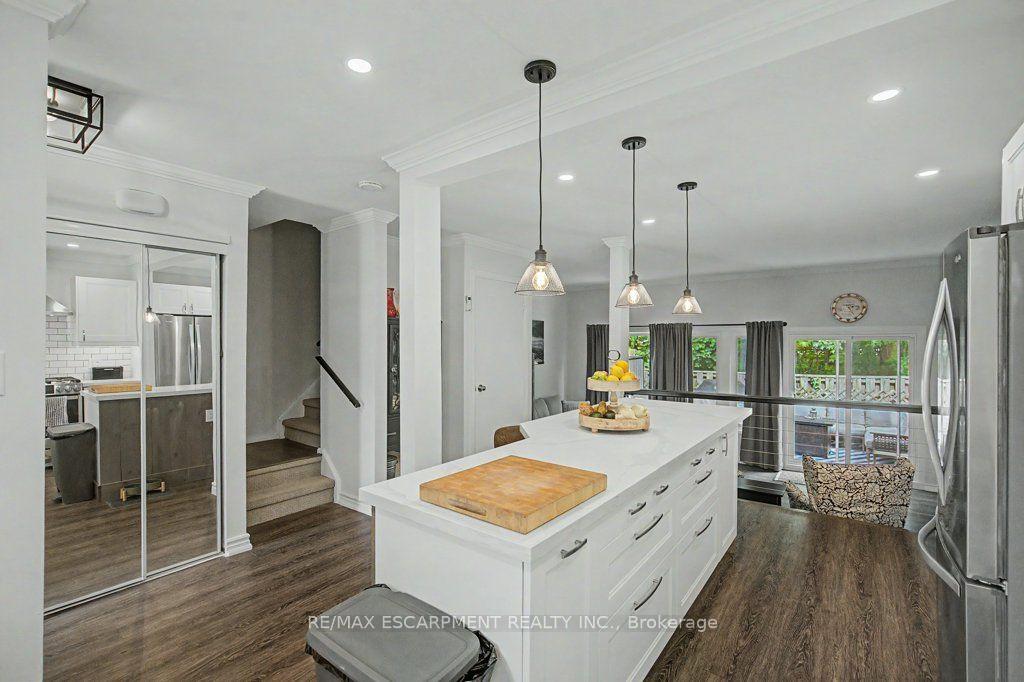 Photo 10 of Unit 164, 2050 Upper Middle Road, Burlington, Brant Hills — HOMEH