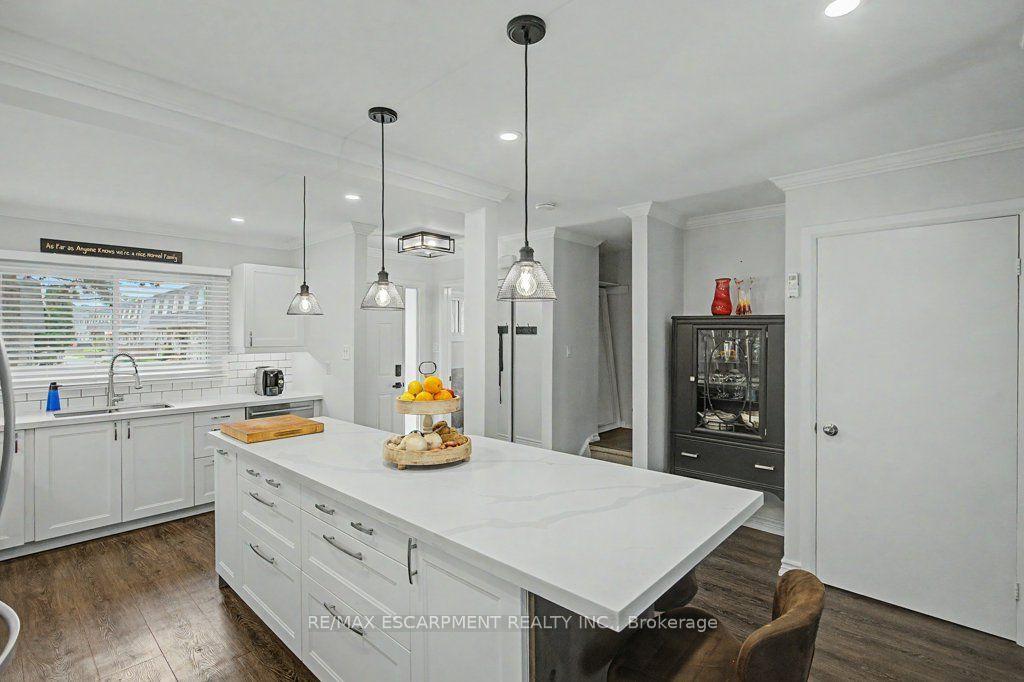 Photo 11 of Unit 164, 2050 Upper Middle Road, Burlington, Brant Hills — HOMEH