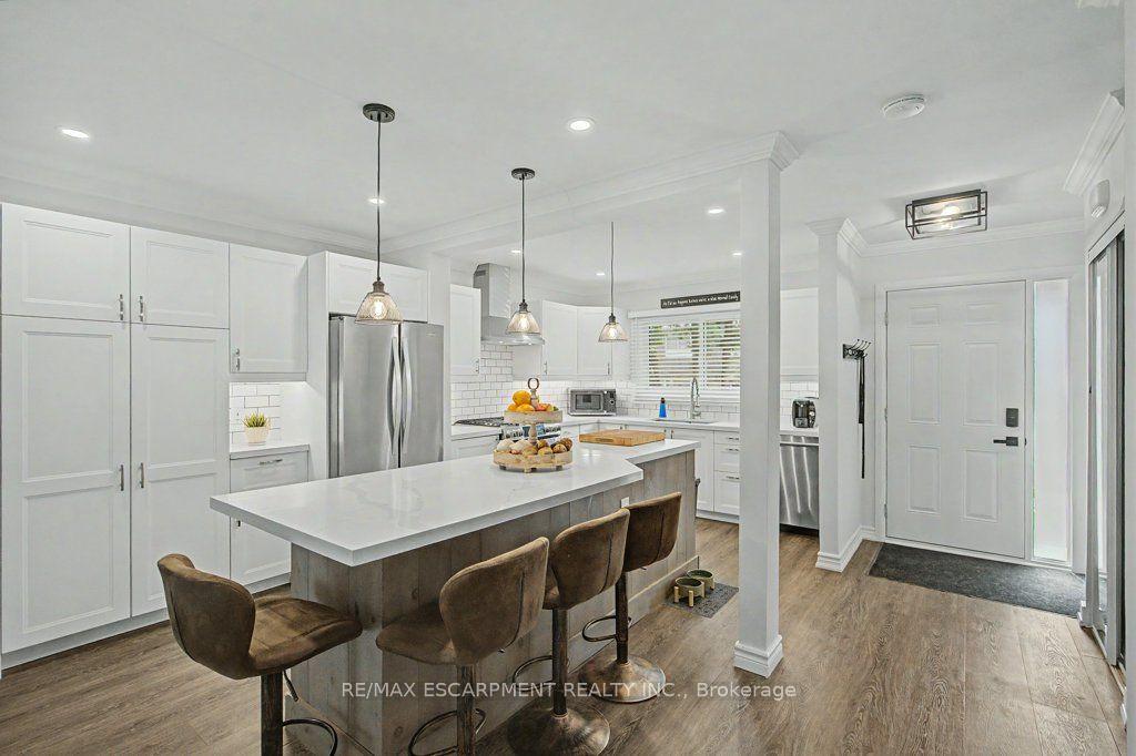 Photo 13 of Unit 164, 2050 Upper Middle Road, Burlington, Brant Hills — HOMEH