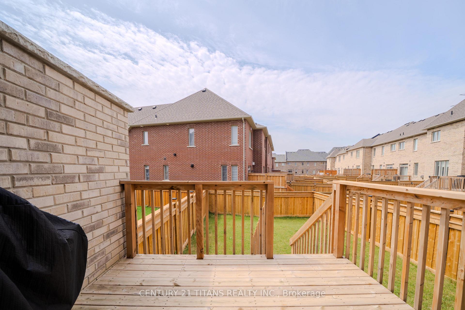 Photo 29 of 45 Cachia Lane, Ajax, Northwest Ajax — HOMEH
