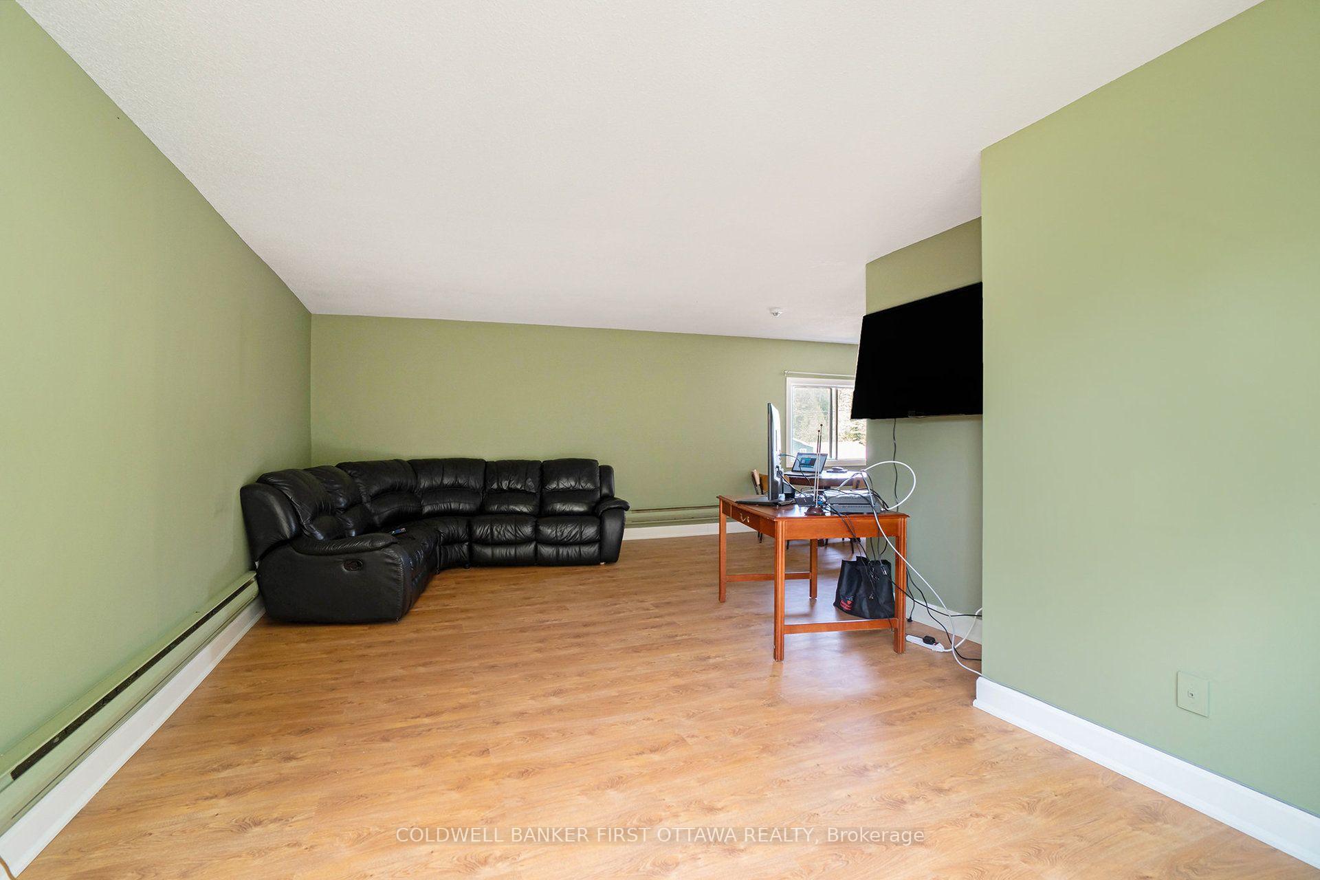Photo 18 of 9628 Hwy 509, Frontenac, Frontenac North — HOMEH