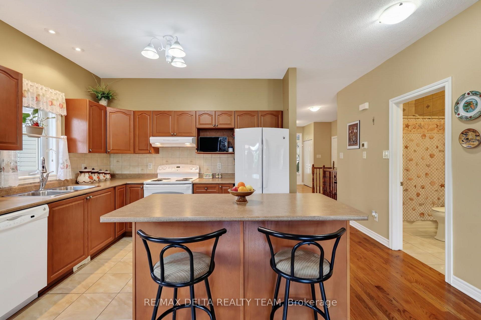 Photo 15 of 175 Felicity Crescent, Ottawa, Mer Bleue/Bradley Estates/Anderson Park — HOMEH