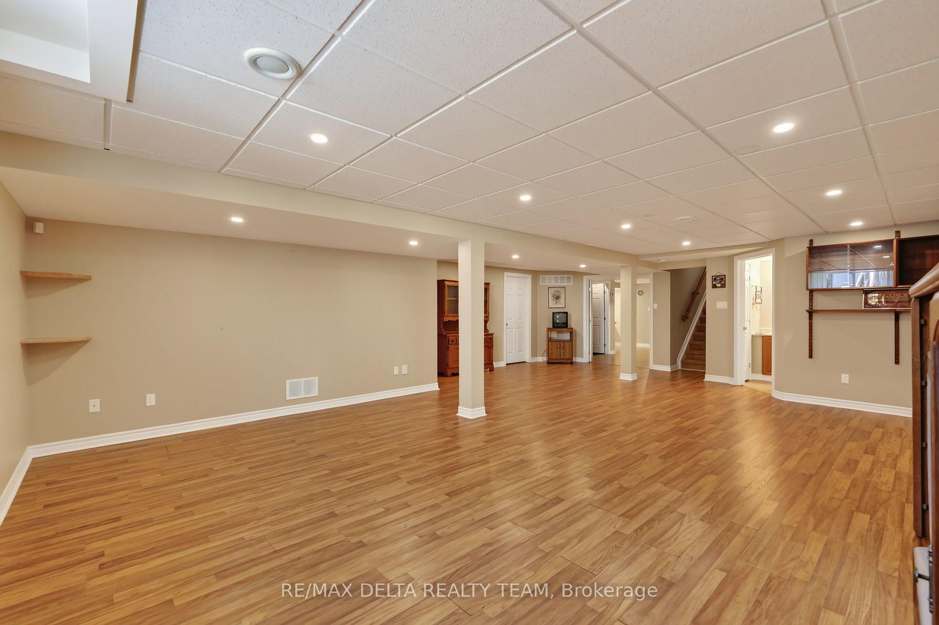 Photo 33 of 175 Felicity Crescent, Ottawa, Mer Bleue/Bradley Estates/Anderson Park — HOMEH