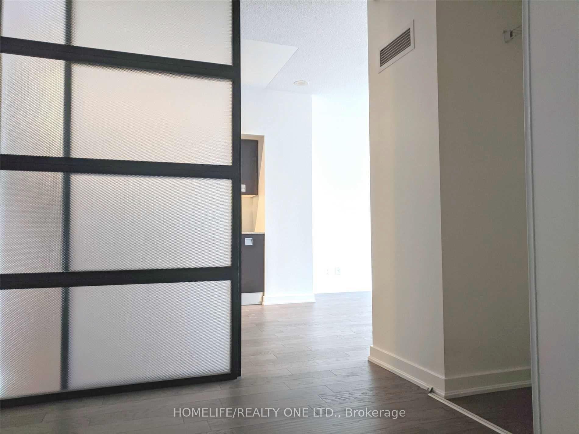 Photo 6 of Unit 2058, 33 Charles Street E, Toronto, Church-Yonge Corridor — HOMEH