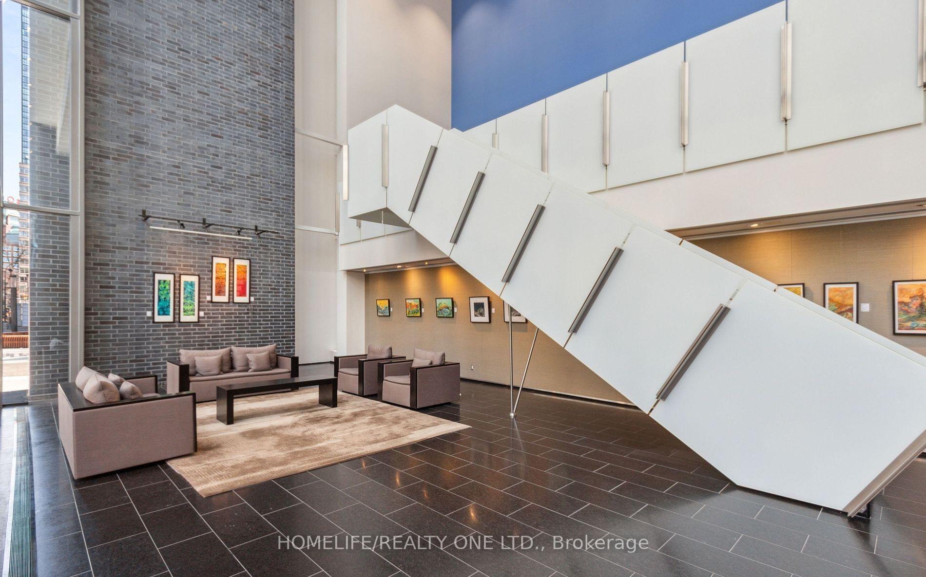 Photo 10 of Unit 2058, 33 Charles Street E, Toronto, Church-Yonge Corridor — HOMEH