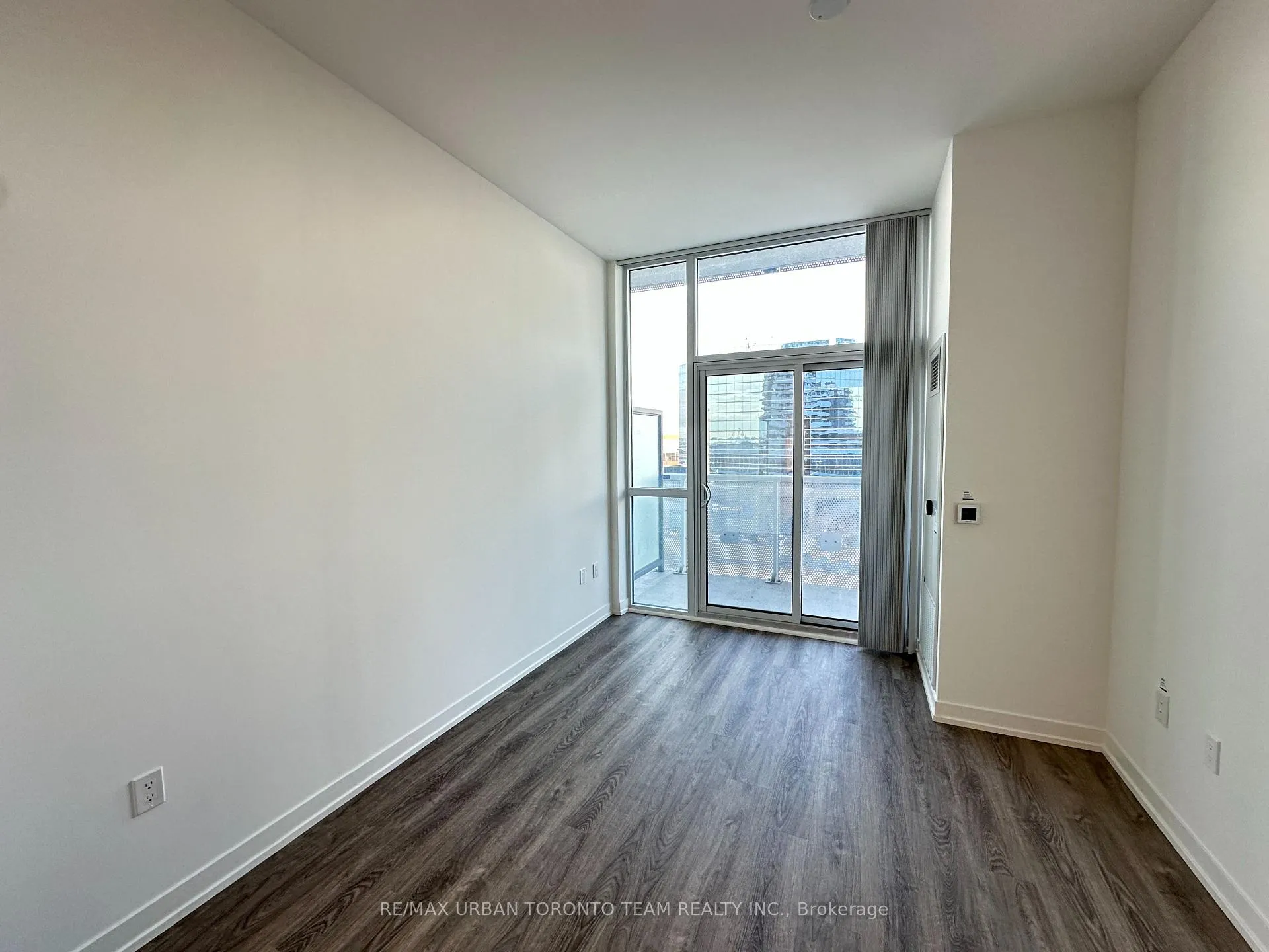 Photo 4 of Unit 608, 8 Interchange Way, Vaughan, Vaughan Corporate Centre — HOMEH