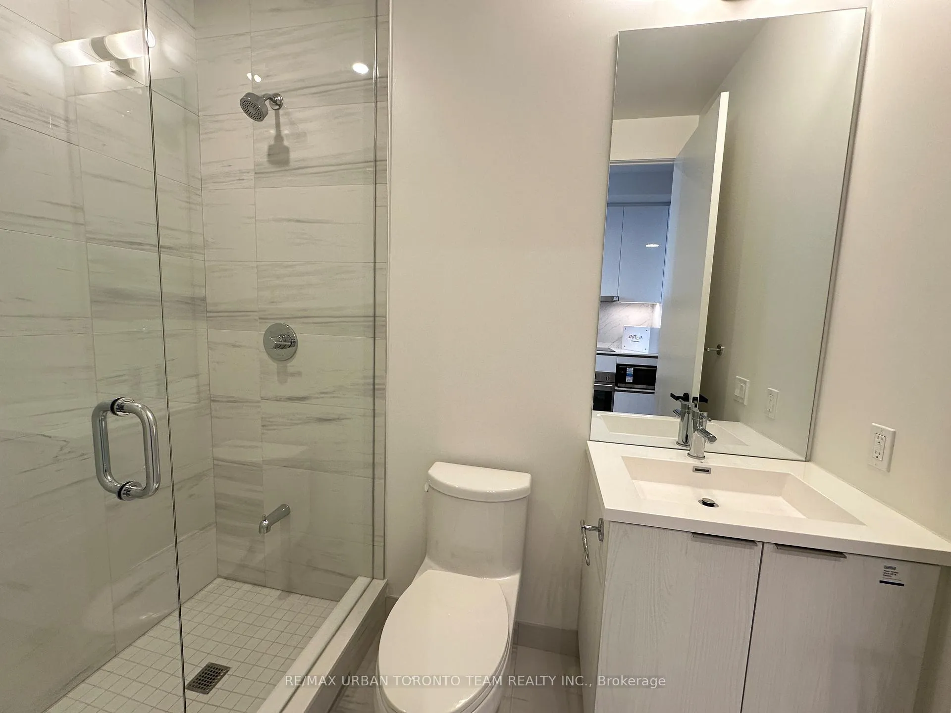 Photo 9 of Unit 608, 8 Interchange Way, Vaughan, Vaughan Corporate Centre — HOMEH