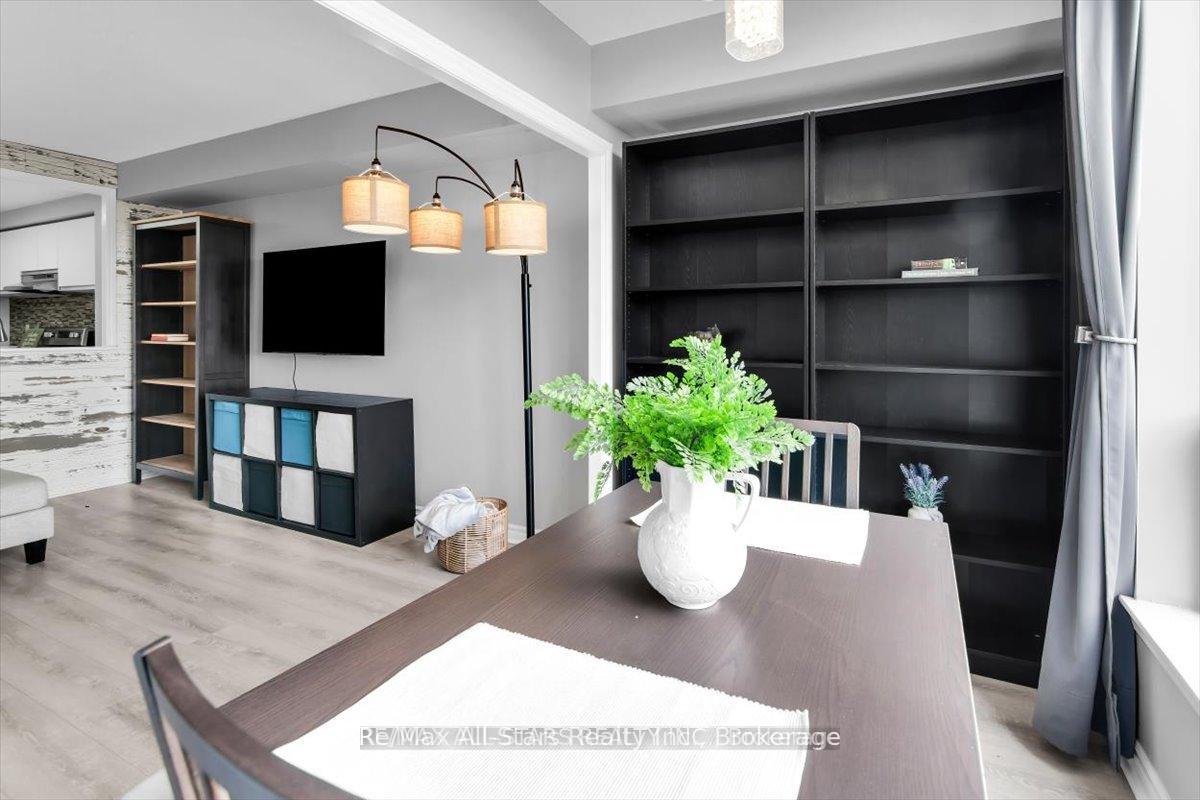 Photo 15 of Unit 1002, 711 Rossland Road E, Whitby, Pringle Creek — HOMEH