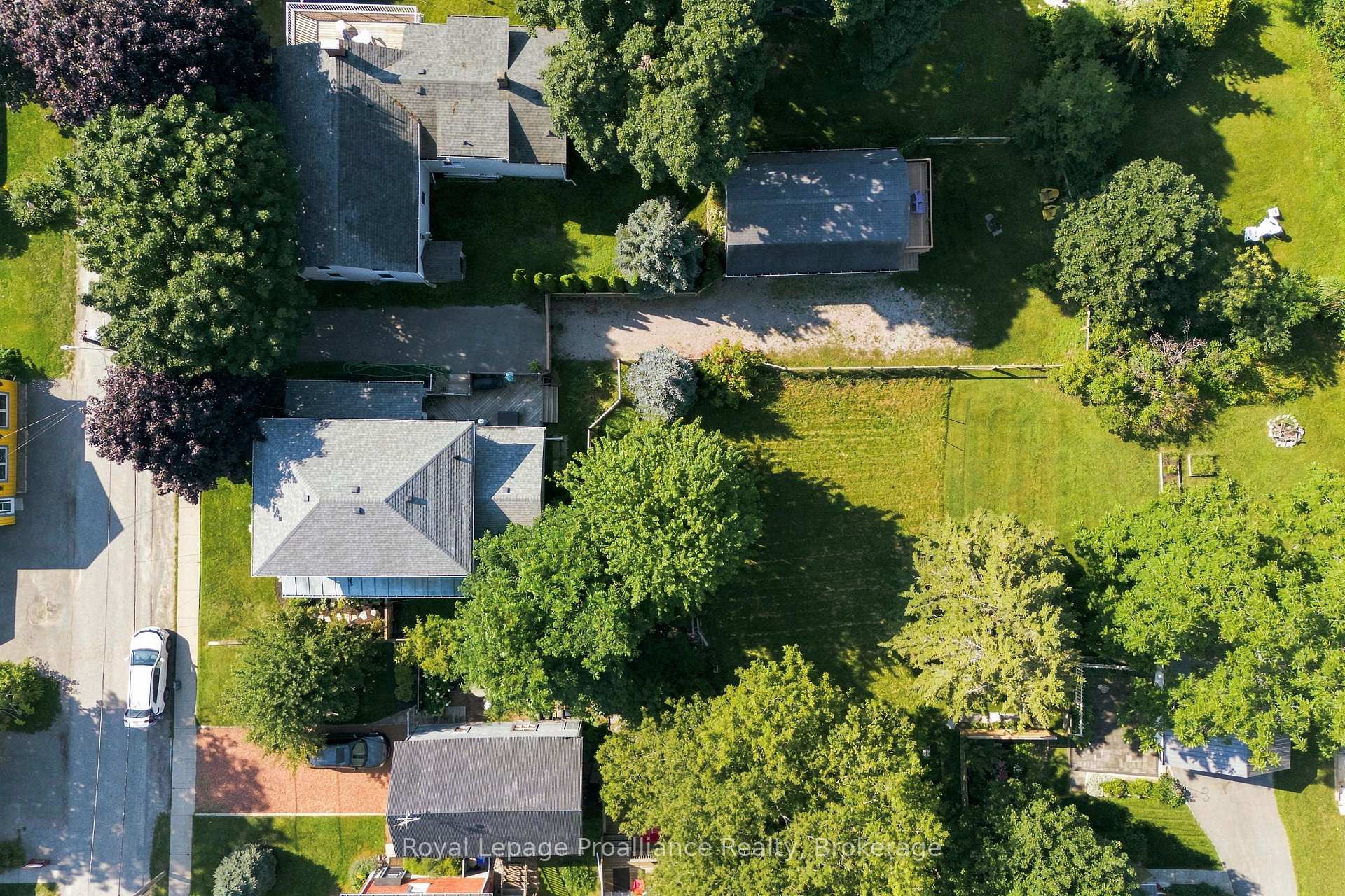 Photo 6 of 28 West Street, Prince Edward County, Wellington — HOMEH