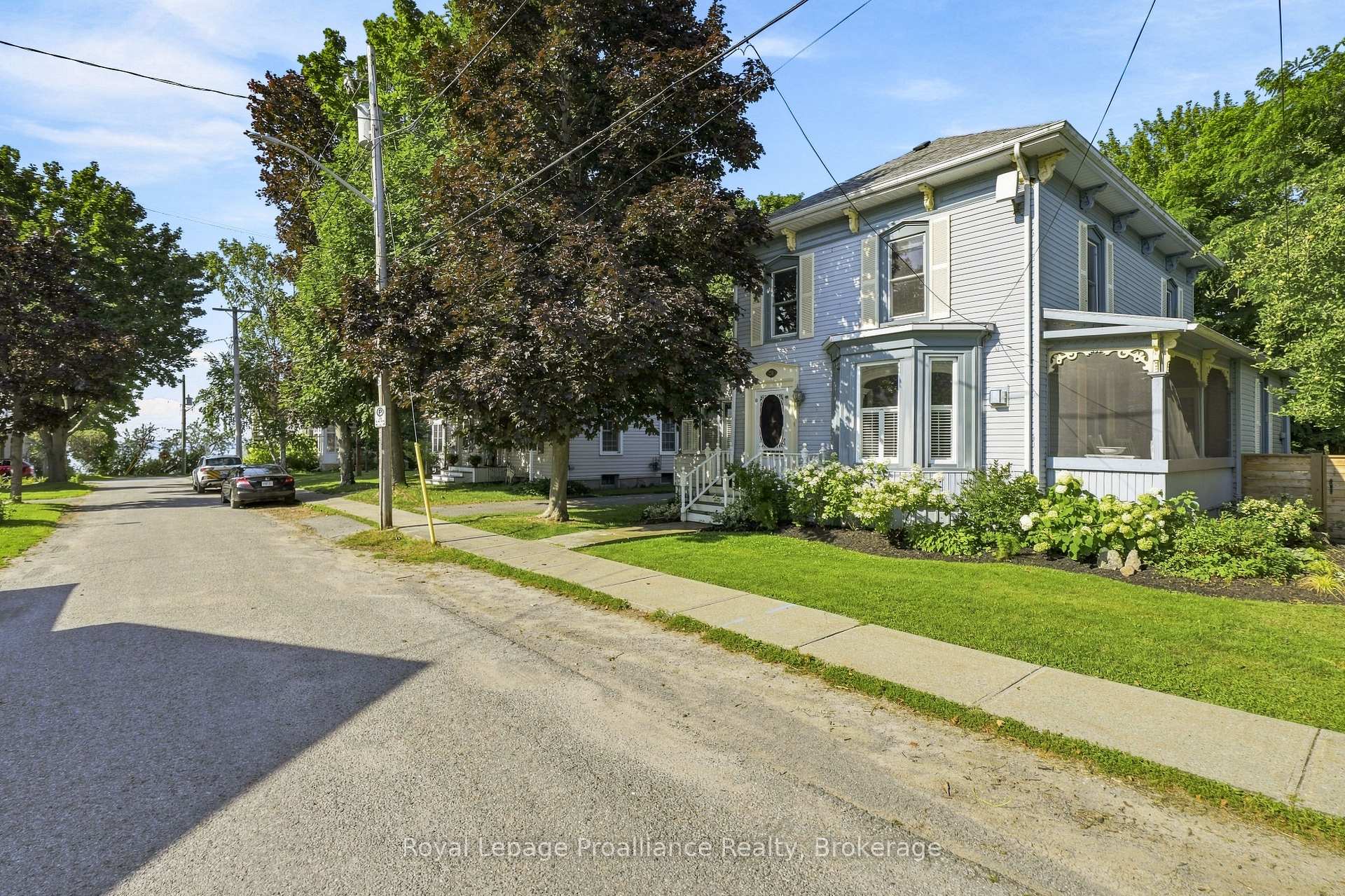 Photo 7 of 28 West Street, Prince Edward County, Wellington — HOMEH