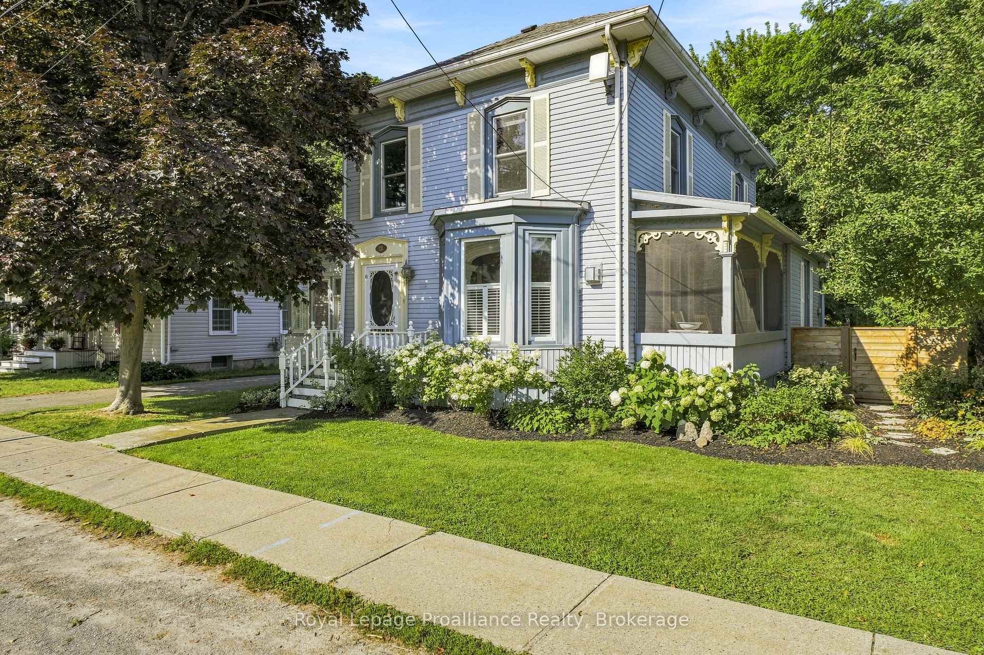 Photo 9 of 28 West Street, Prince Edward County, Wellington — HOMEH