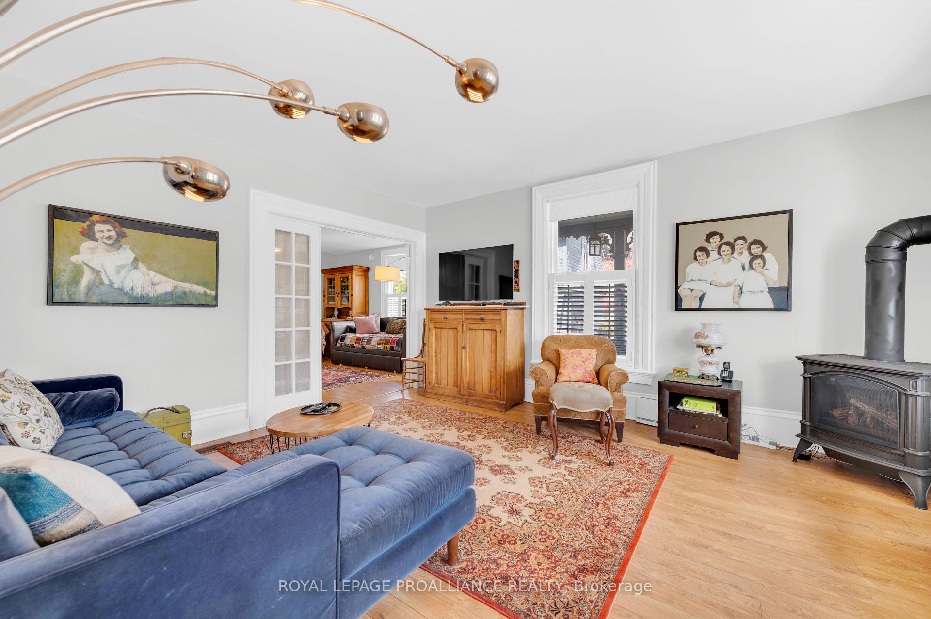 Photo 13 of 28 West Street, Prince Edward County, Wellington — HOMEH