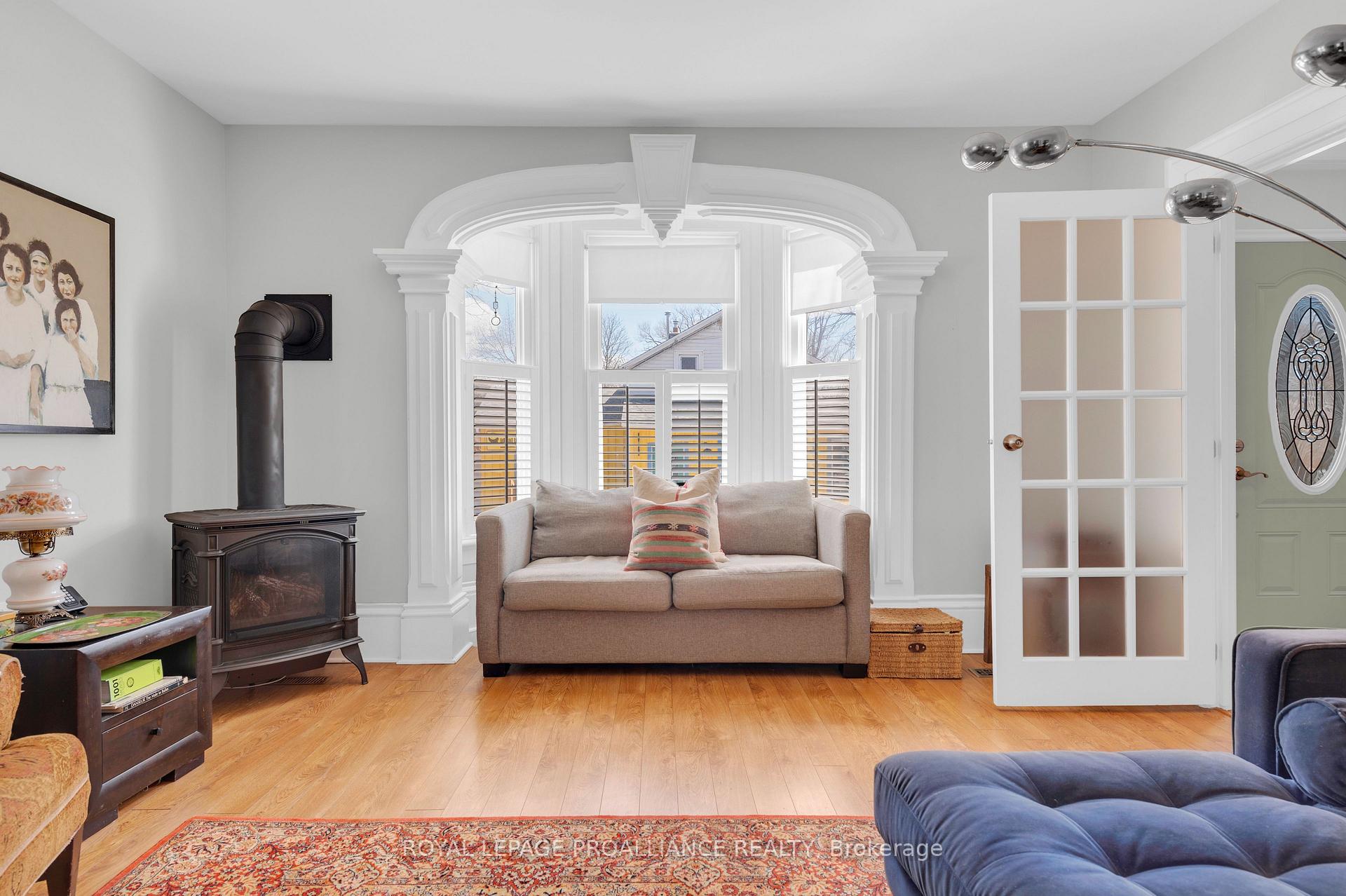 Photo 15 of 28 West Street, Prince Edward County, Wellington — HOMEH