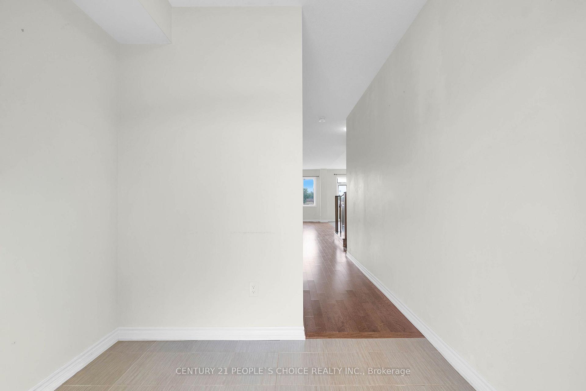 Photo 4 of 216 Explorer Way, Thorold, Rolling Meadows — HOMEH