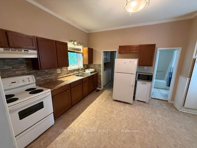 Photo 4 of 26 Caroline Street, Barrie, City Centre — HOMEH