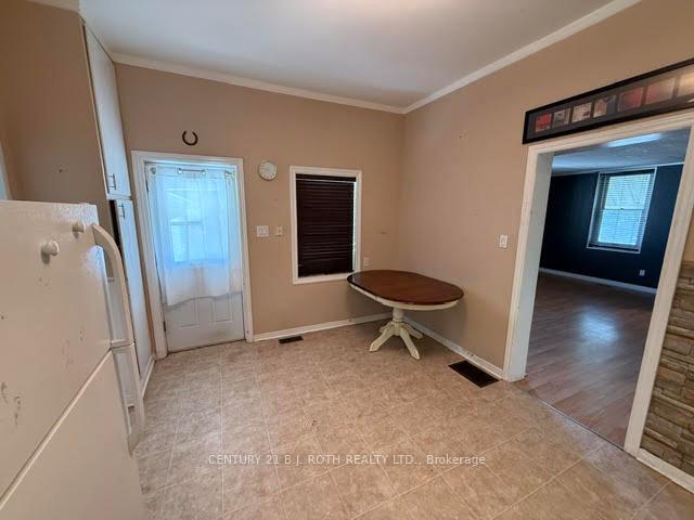 Photo 6 of 26 Caroline Street, Barrie, City Centre — HOMEH