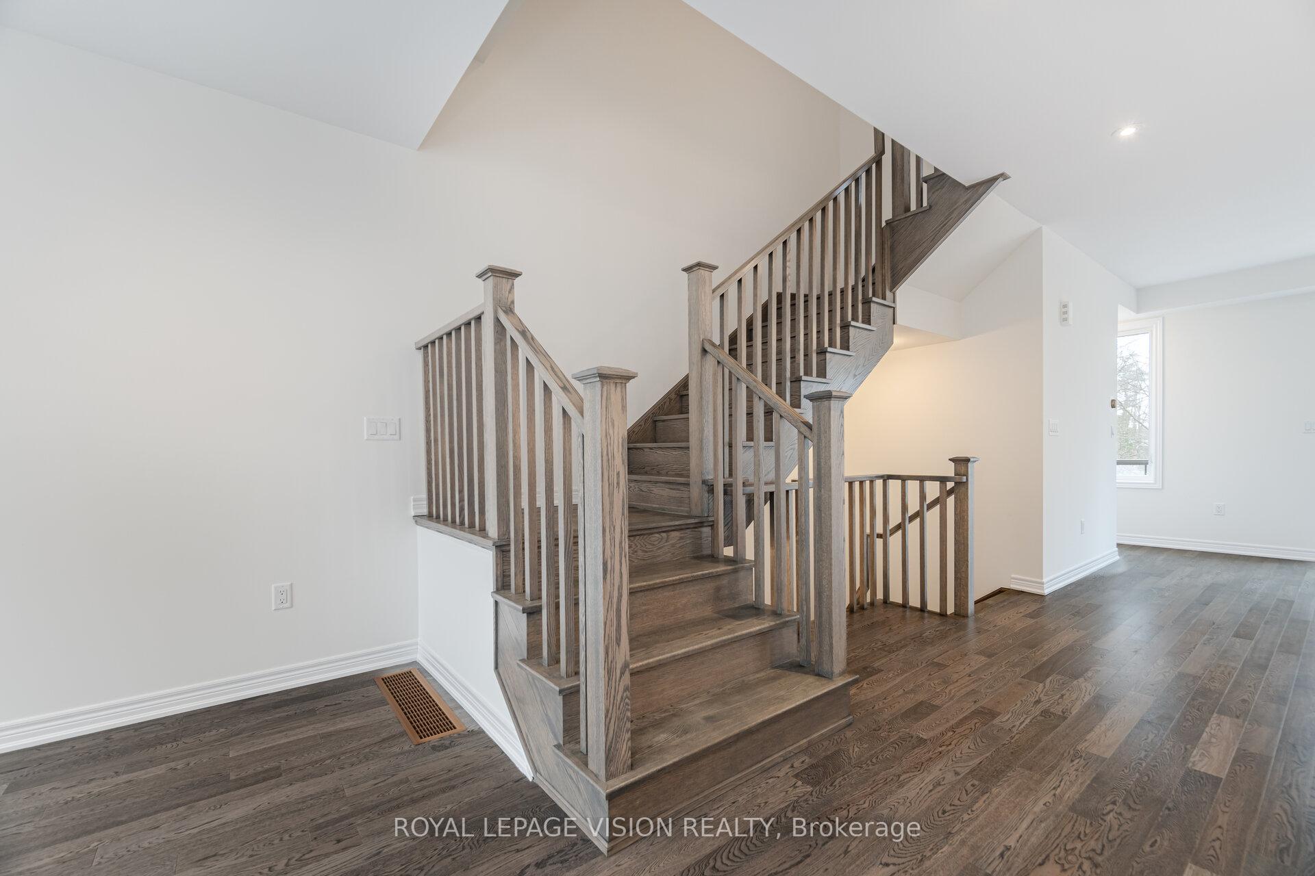 Photo 27 of 61 Folcroft Street, Brampton, Credit Valley — HOMEH