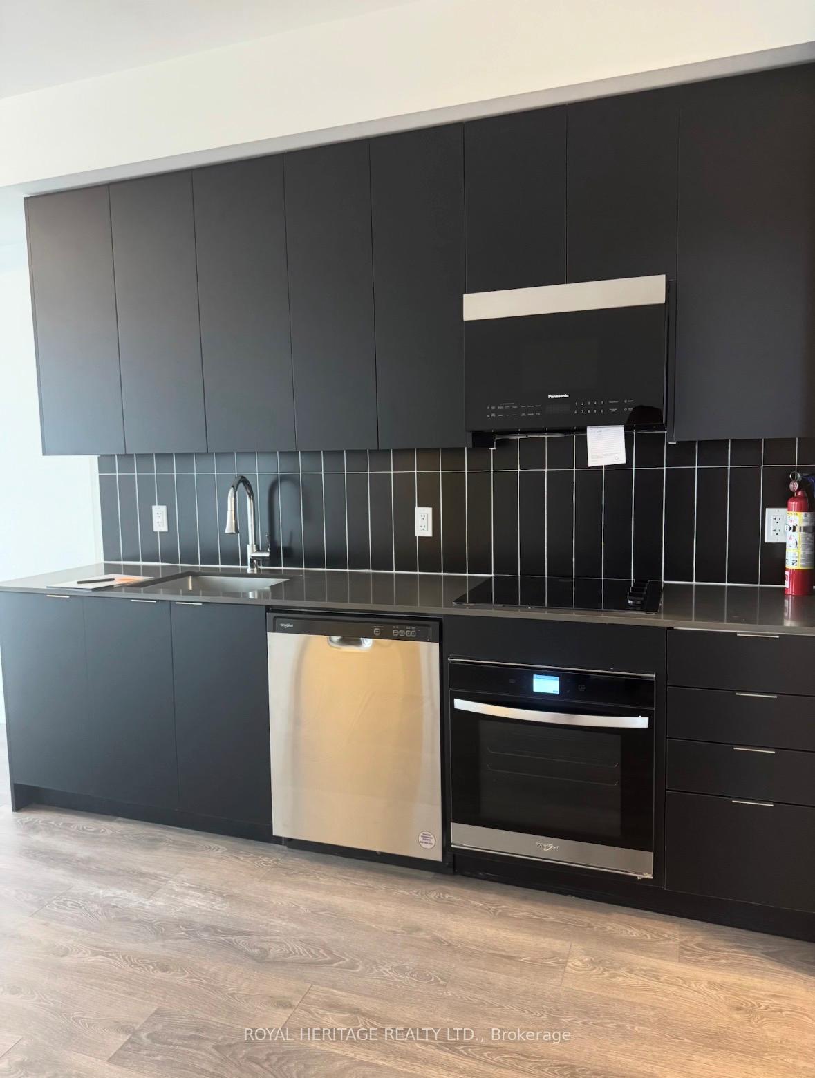 Photo 5 of Unit 2428, 498 Caldari Road, Vaughan, Concord — HOMEH