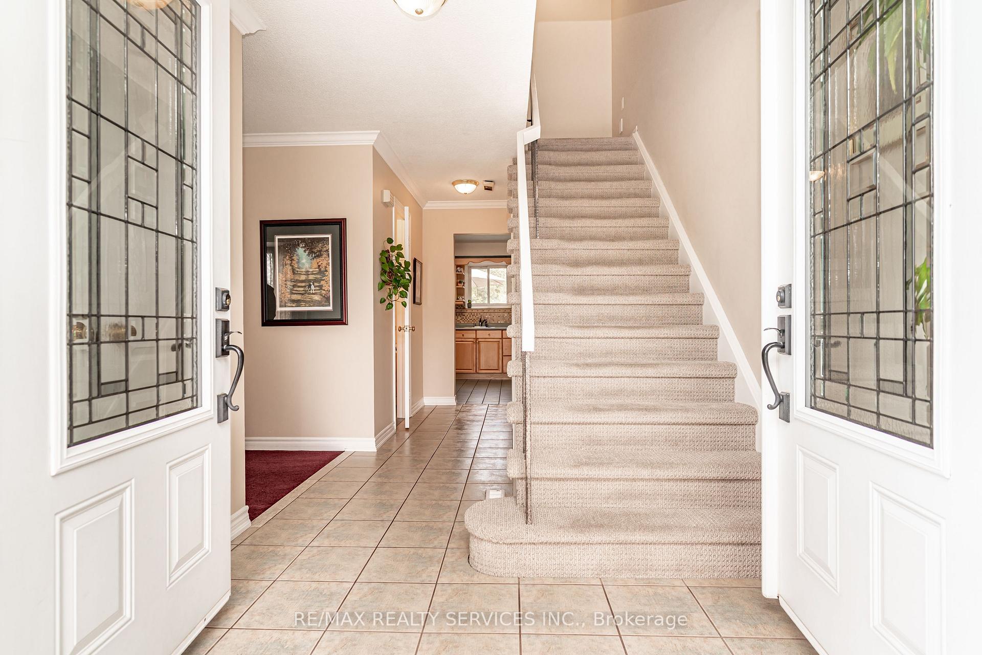 Photo 4 of 4 Markham Street, Brampton, Central Park — HOMEH