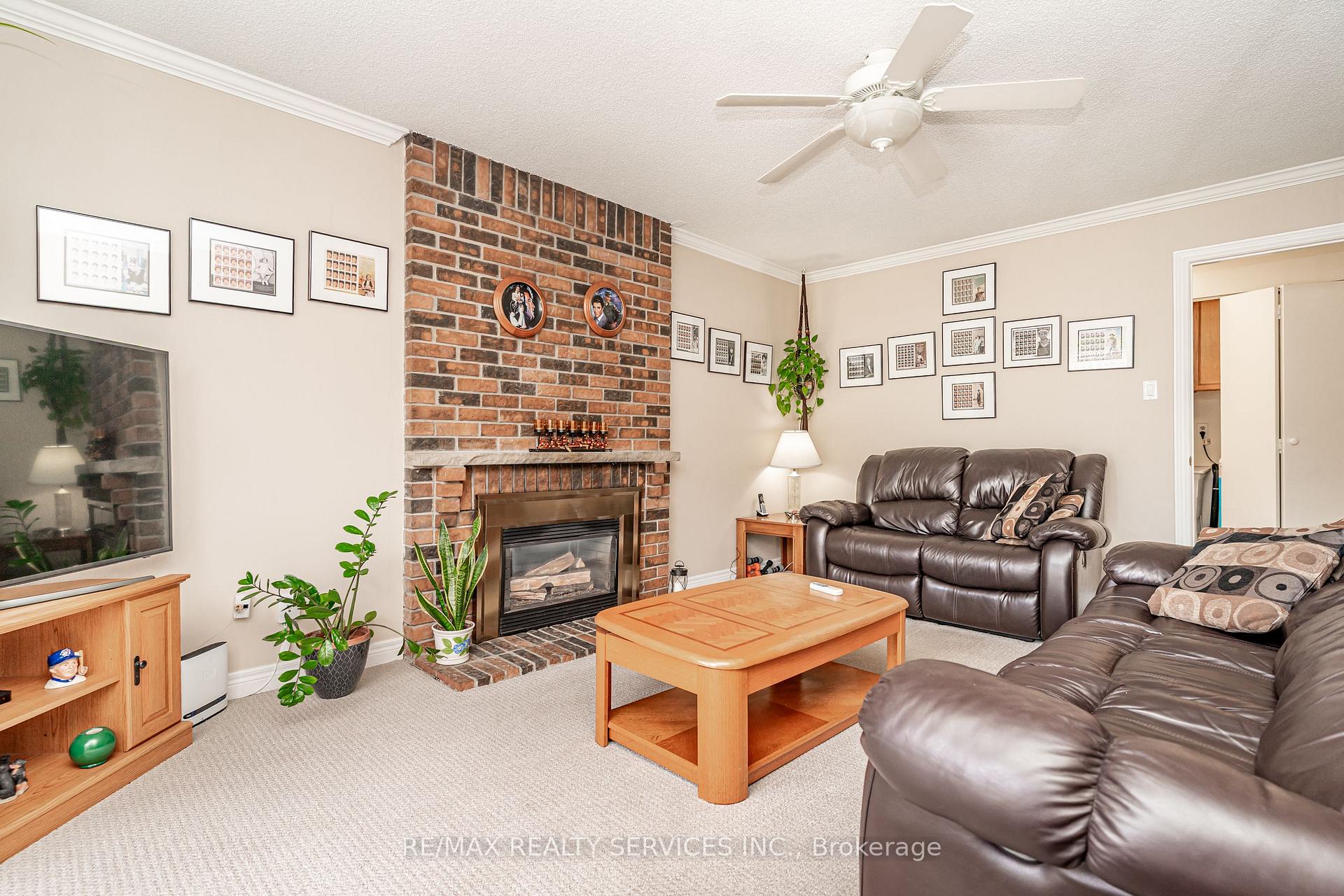 Photo 16 of 4 Markham Street, Brampton, Central Park — HOMEH