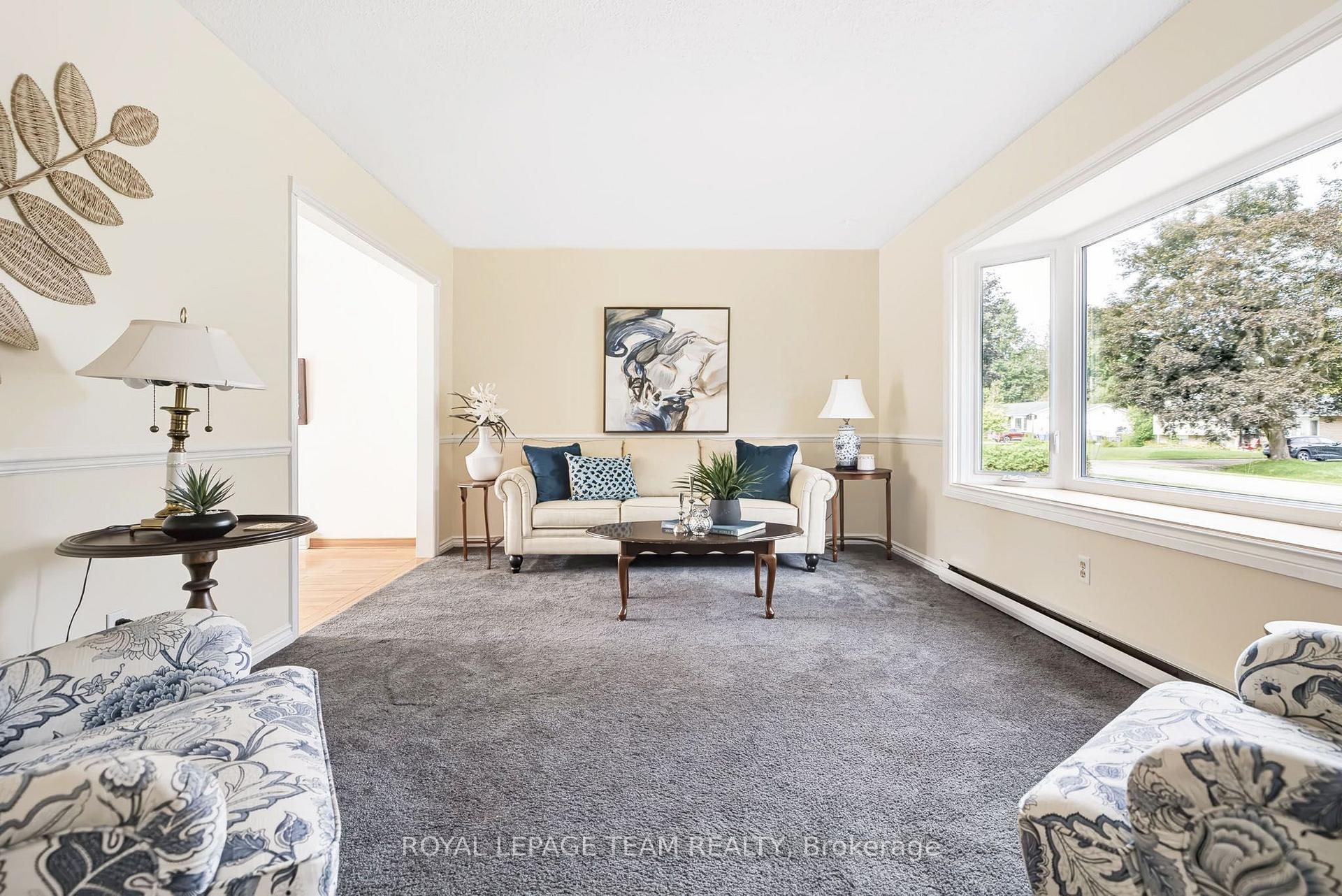 Photo 6 of 1016 Boucher Crescent, Ottawa, Manotick South to Roger Stevens — HOMEH
