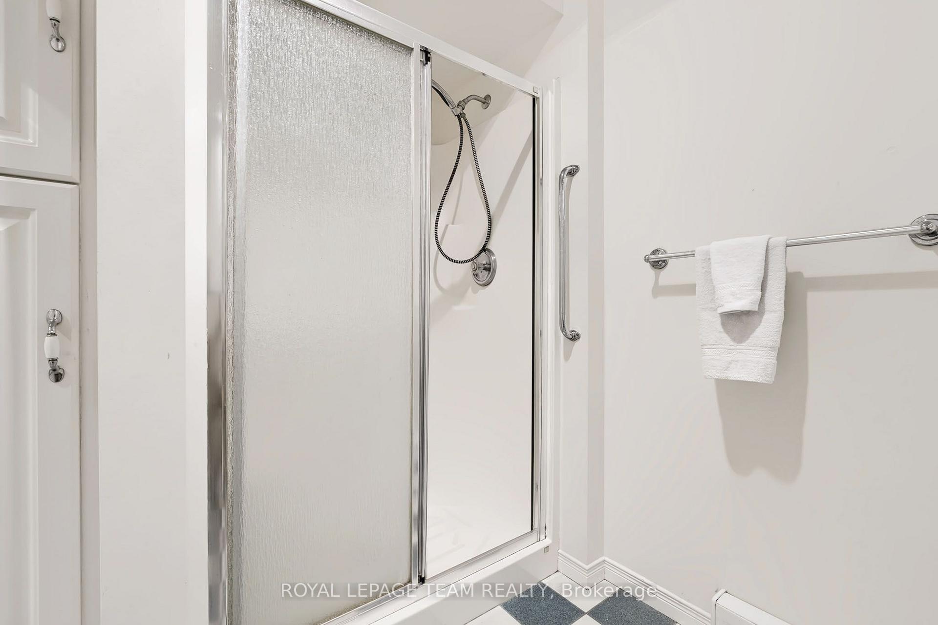 Photo 25 of 1016 Boucher Crescent, Ottawa, Manotick South to Roger Stevens — HOMEH