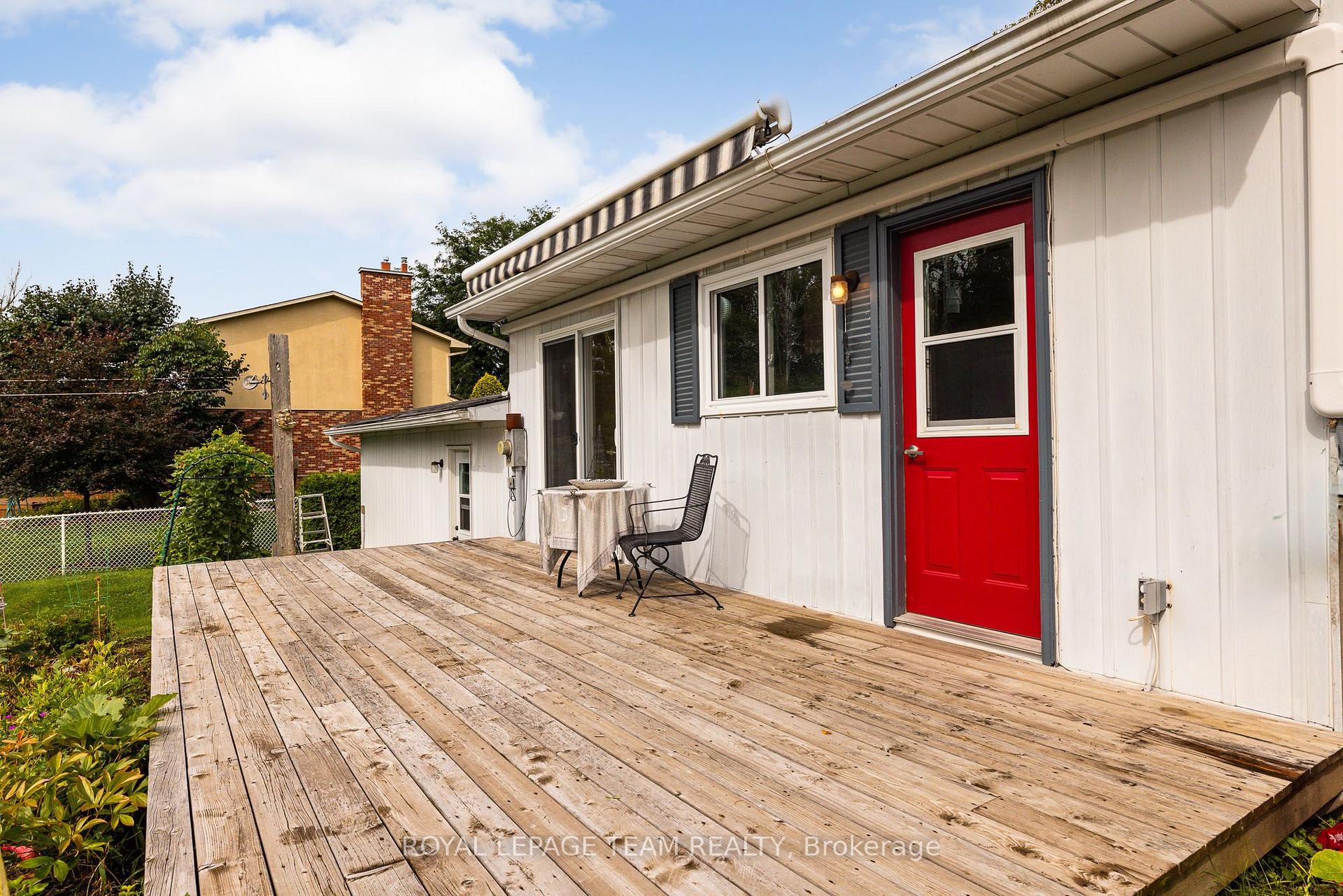 Photo 36 of 1016 Boucher Crescent, Ottawa, Manotick South to Roger Stevens — HOMEH
