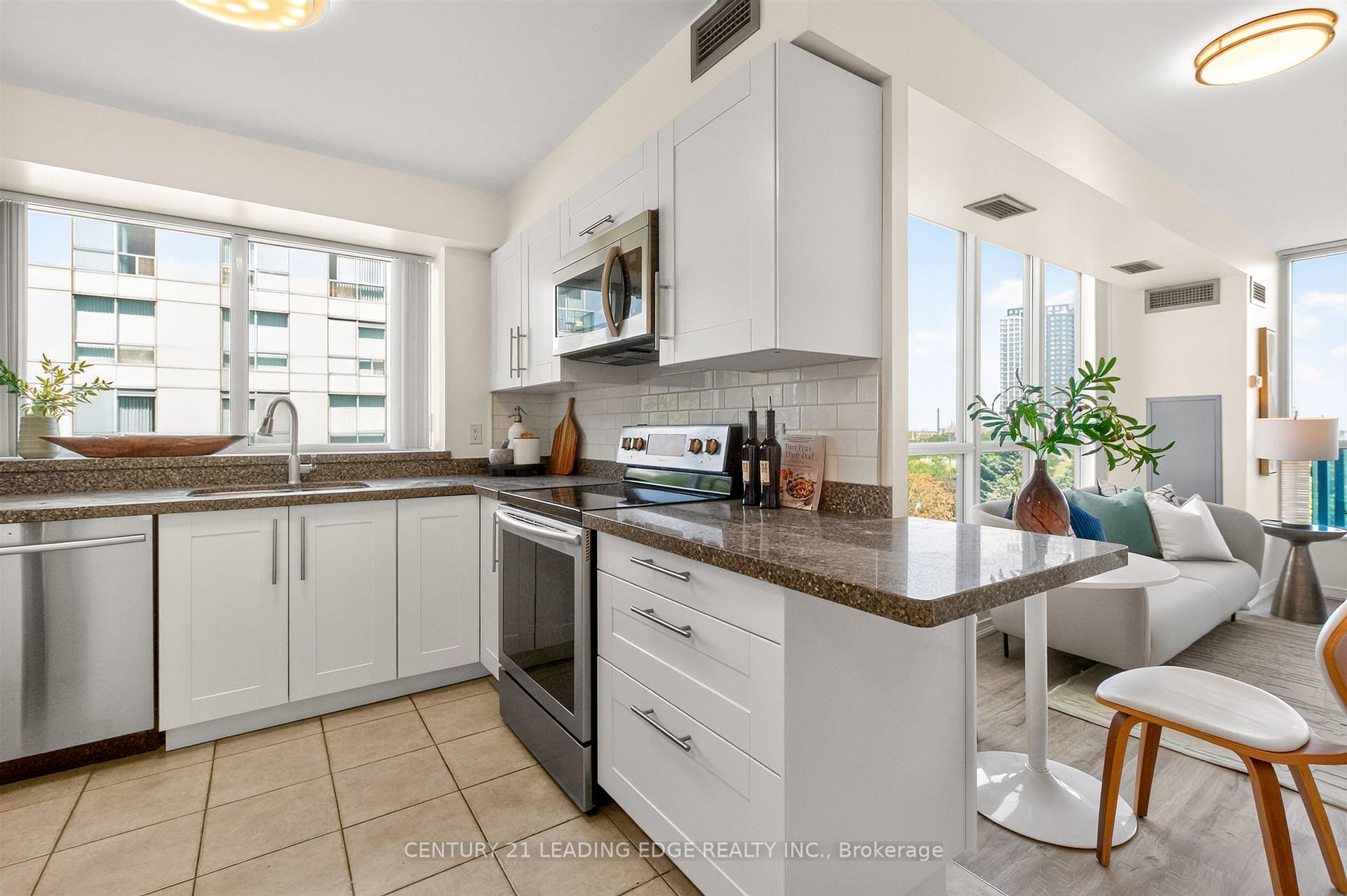 Photo 4 of Unit 403, 2585 Erin Centre Boulevard, Mississauga, Central Erin Mills — HOMEH