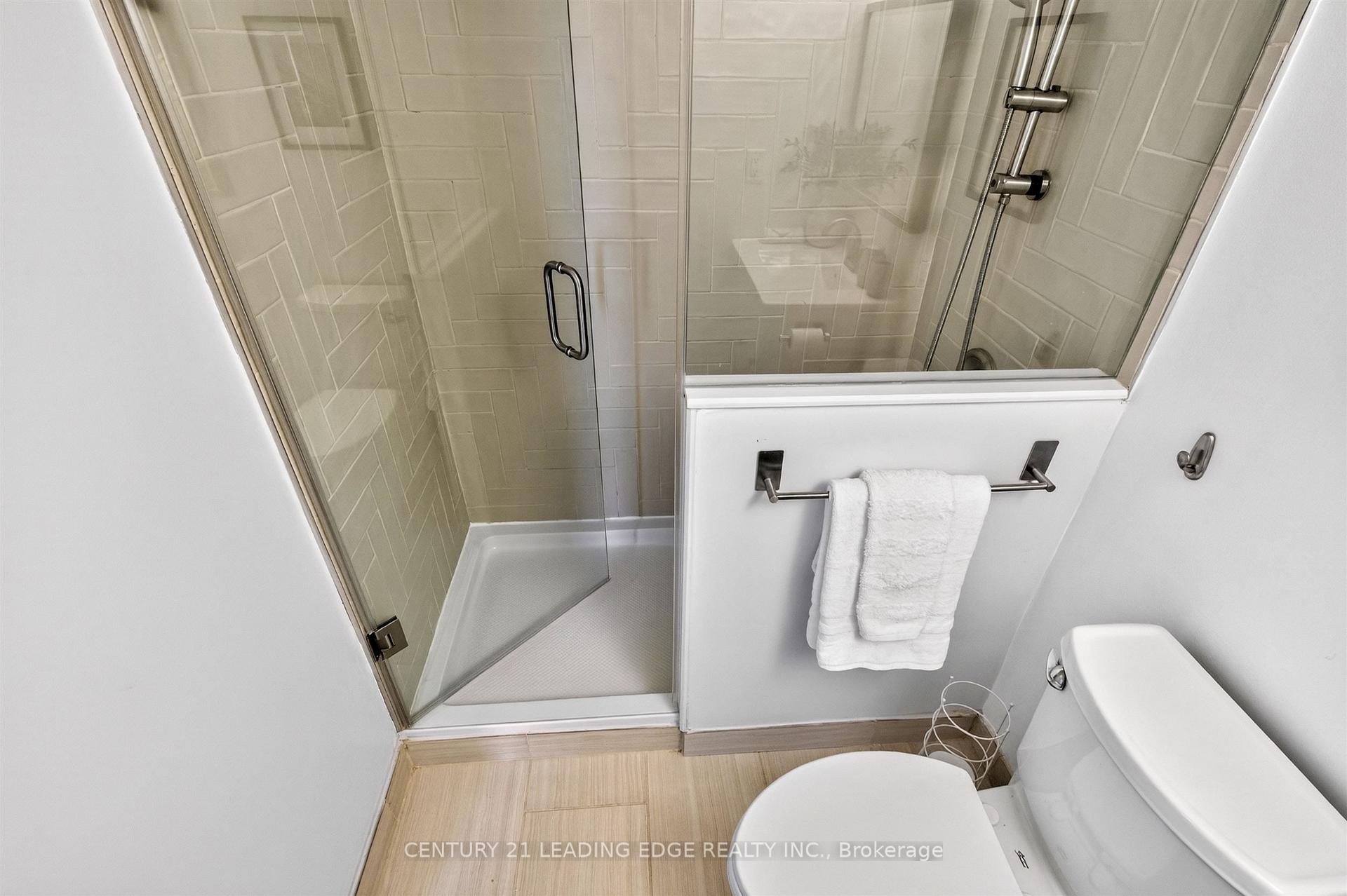 Photo 11 of Unit 403, 2585 Erin Centre Boulevard, Mississauga, Central Erin Mills — HOMEH