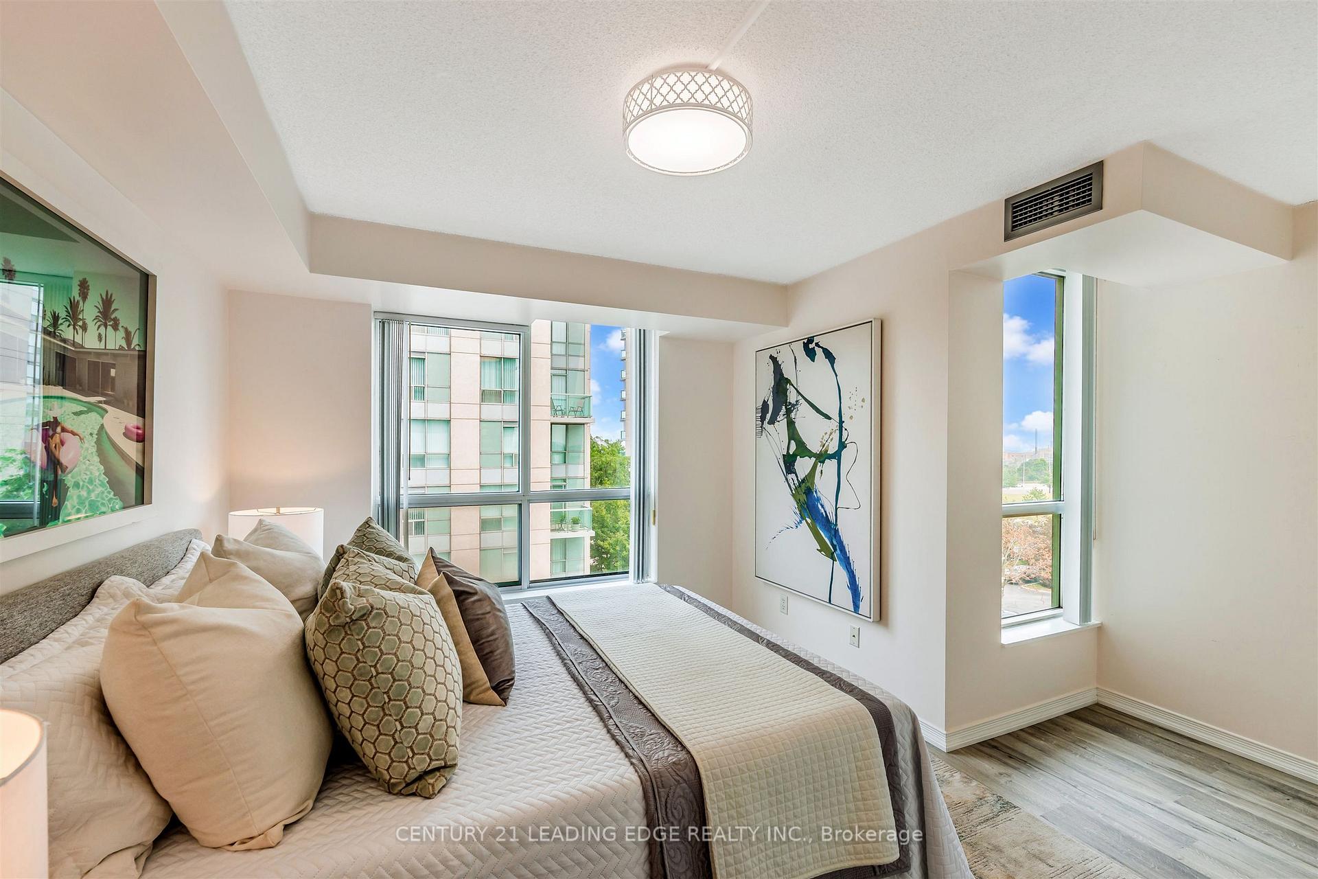 Photo 13 of Unit 403, 2585 Erin Centre Boulevard, Mississauga, Central Erin Mills — HOMEH
