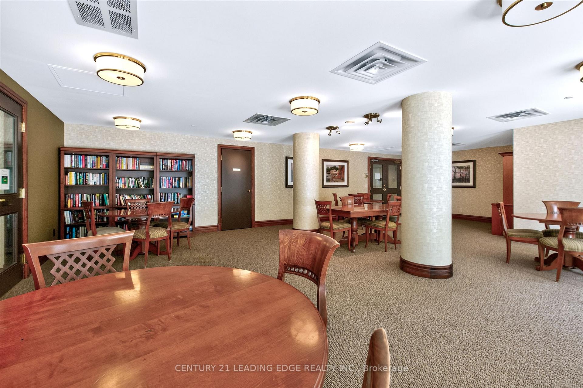 Photo 19 of Unit 403, 2585 Erin Centre Boulevard, Mississauga, Central Erin Mills — HOMEH
