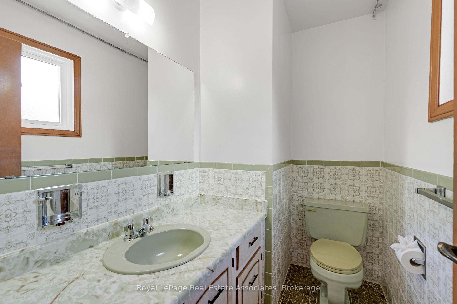 Photo 21 of 2535 Privet Crescent, Mississauga, Cooksville — HOMEH
