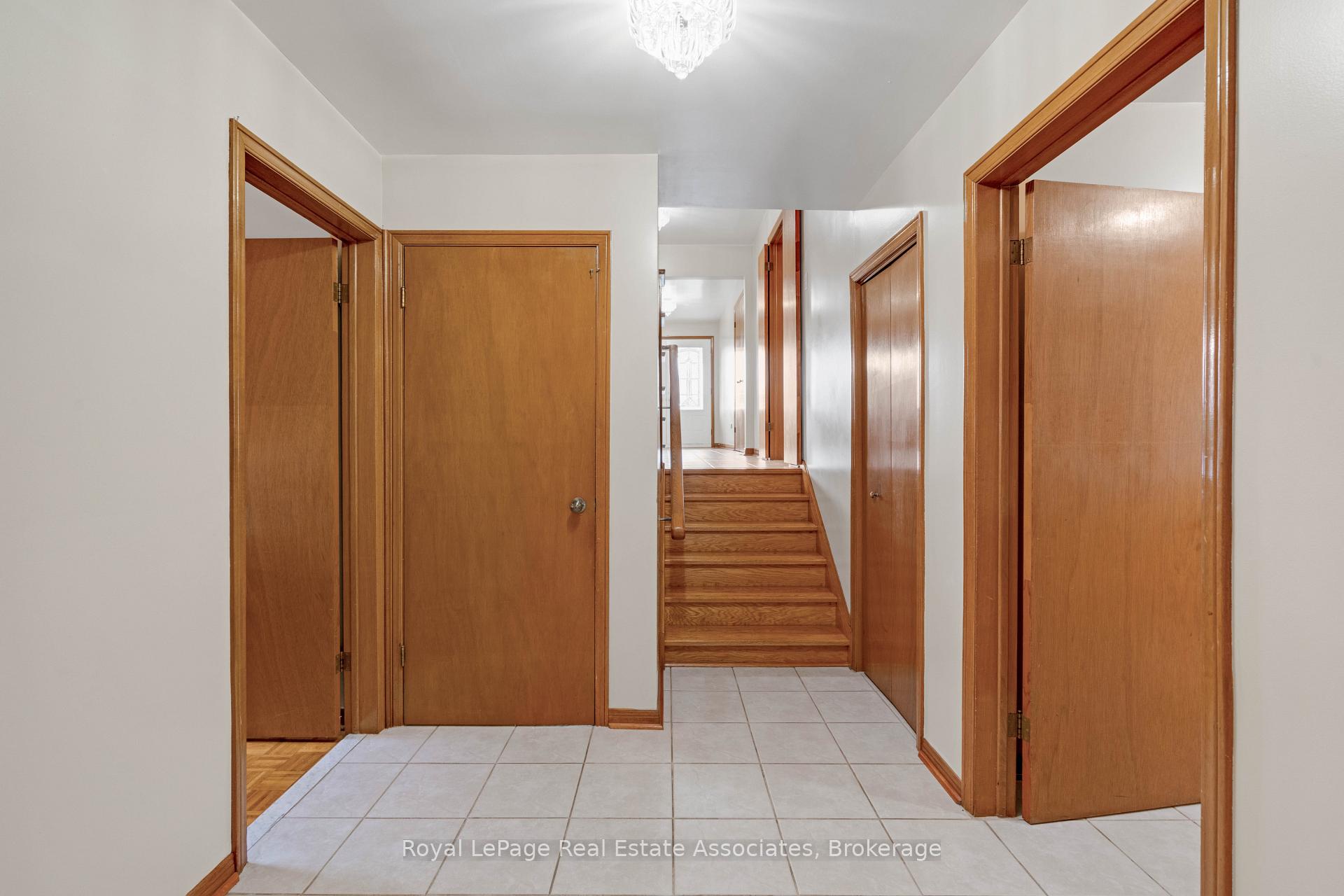 Photo 27 of 2535 Privet Crescent, Mississauga, Cooksville — HOMEH